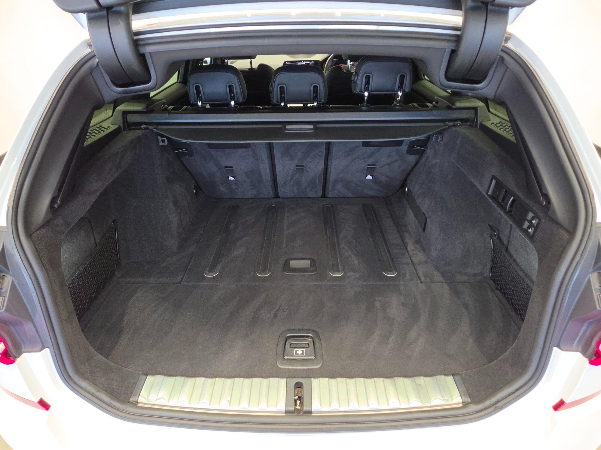 BMW 3 Series view 43