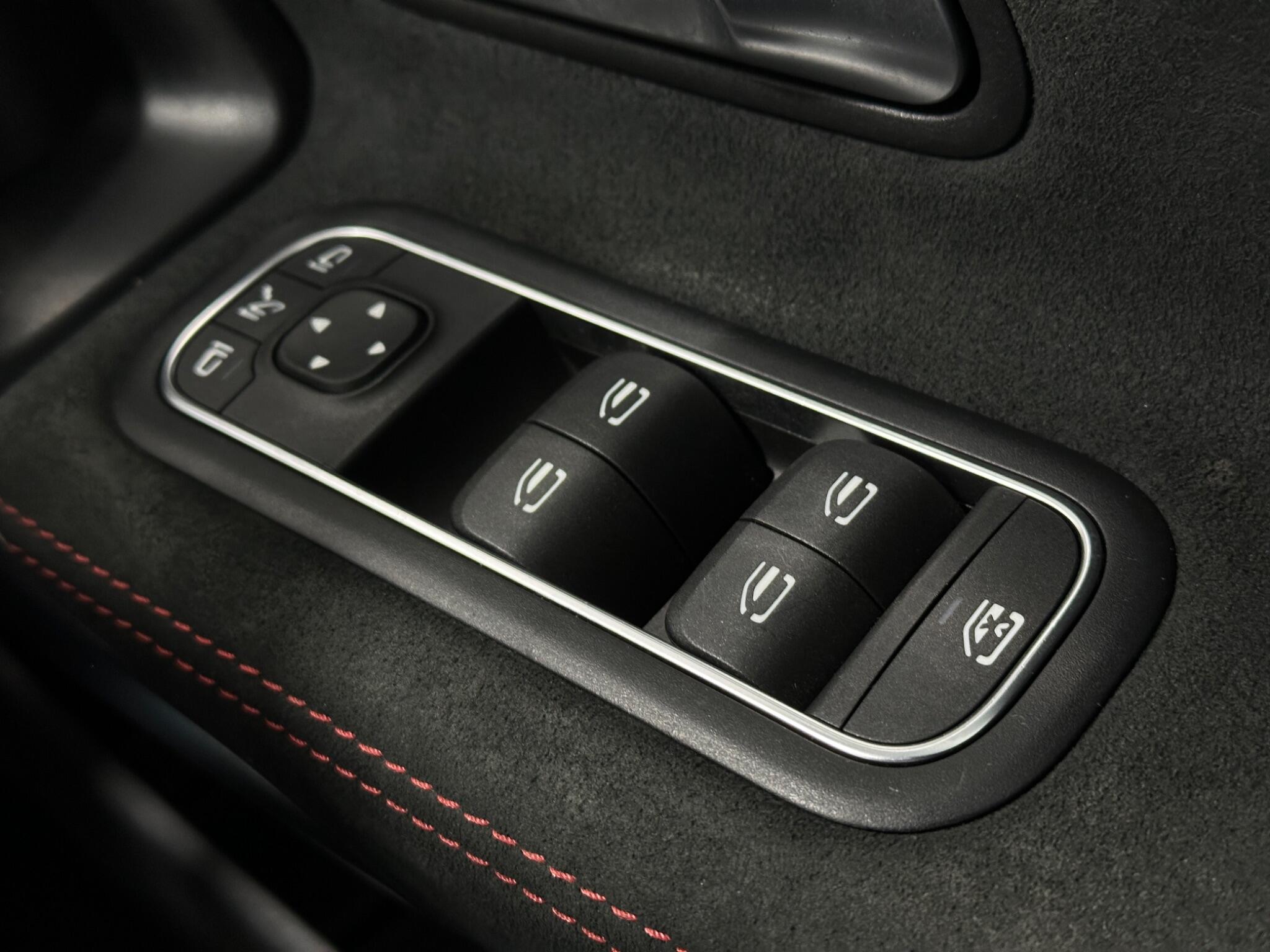 Mercedes-Benz A-Class view 19