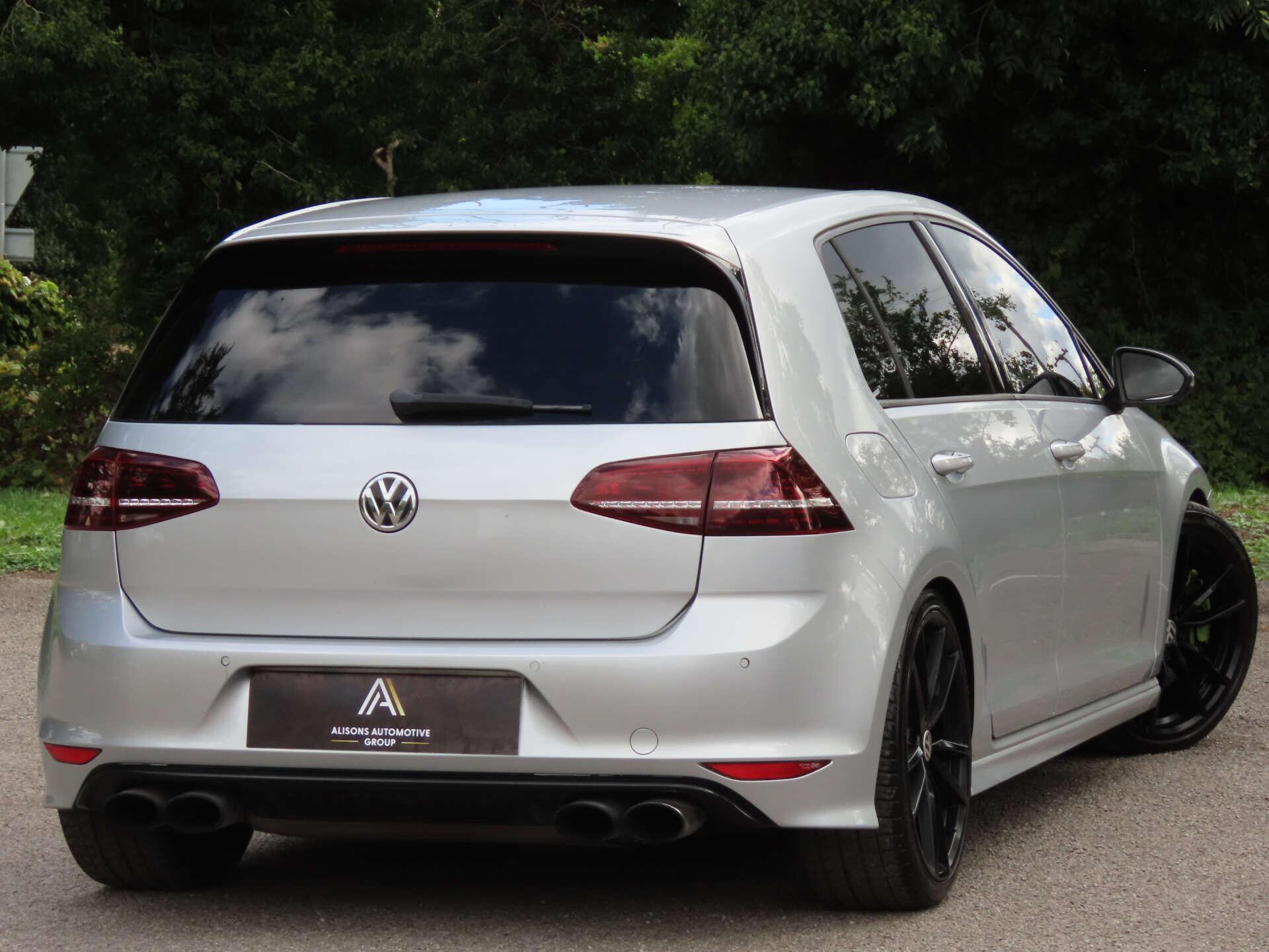 Volkswagen Golf view 5