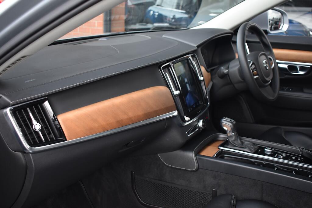 Volvo V90 view 41