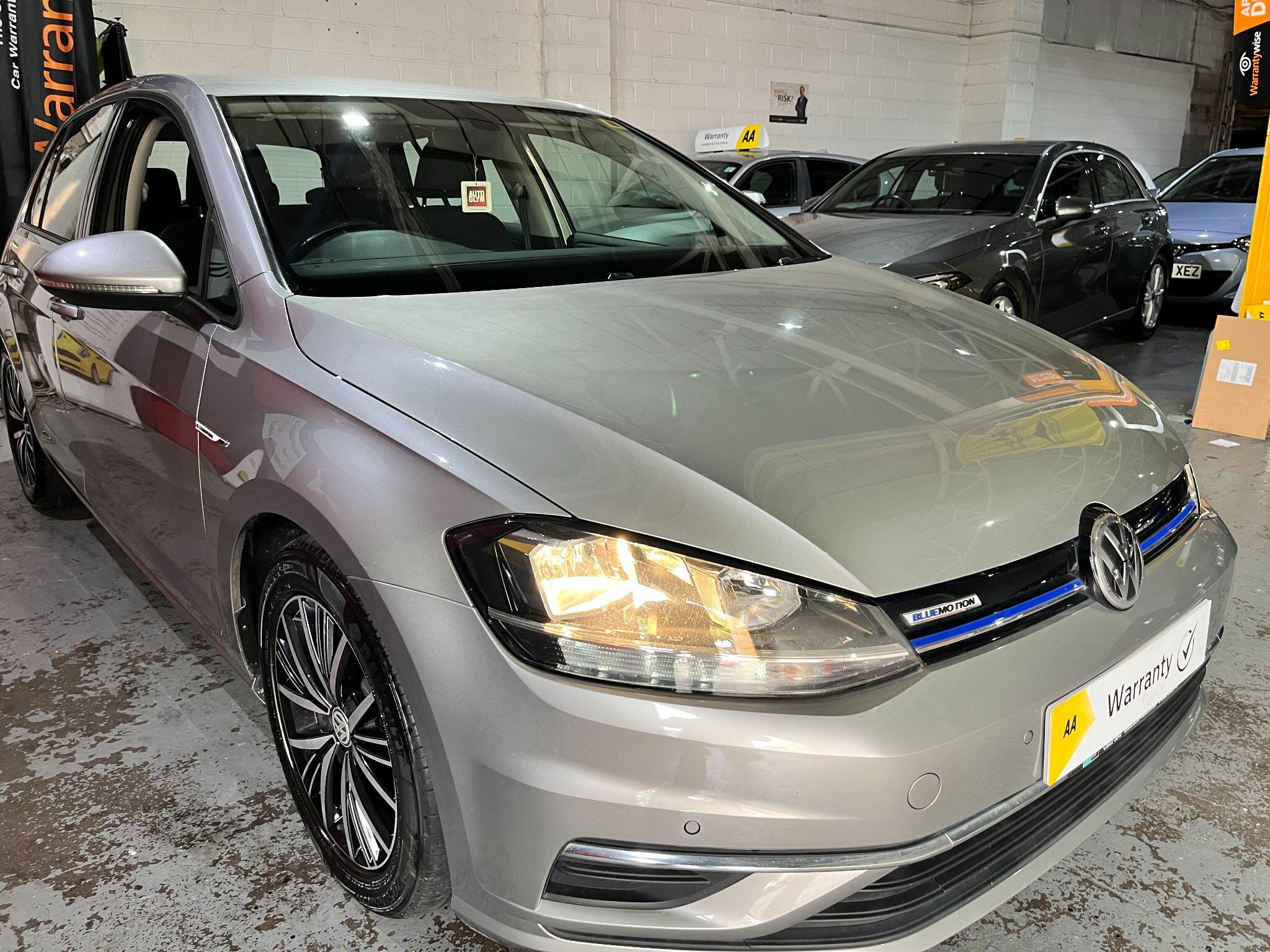 Volkswagen Golf view 11