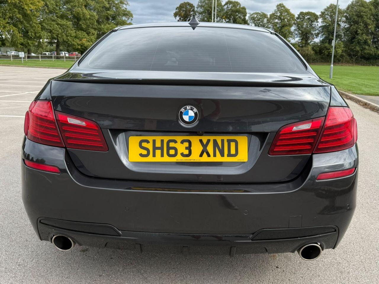 BMW 5 Series view 32