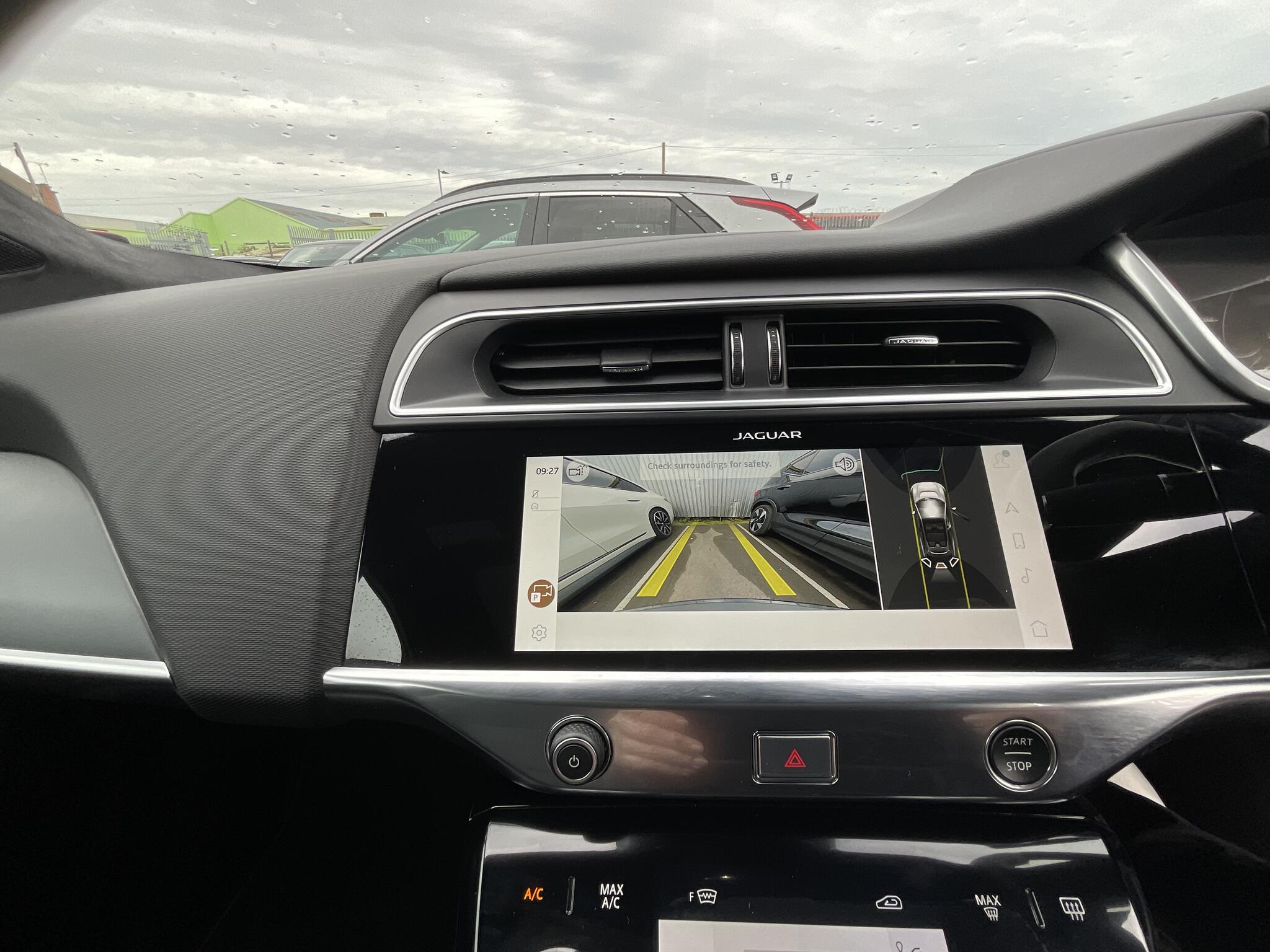 Jaguar I-Pace view 29