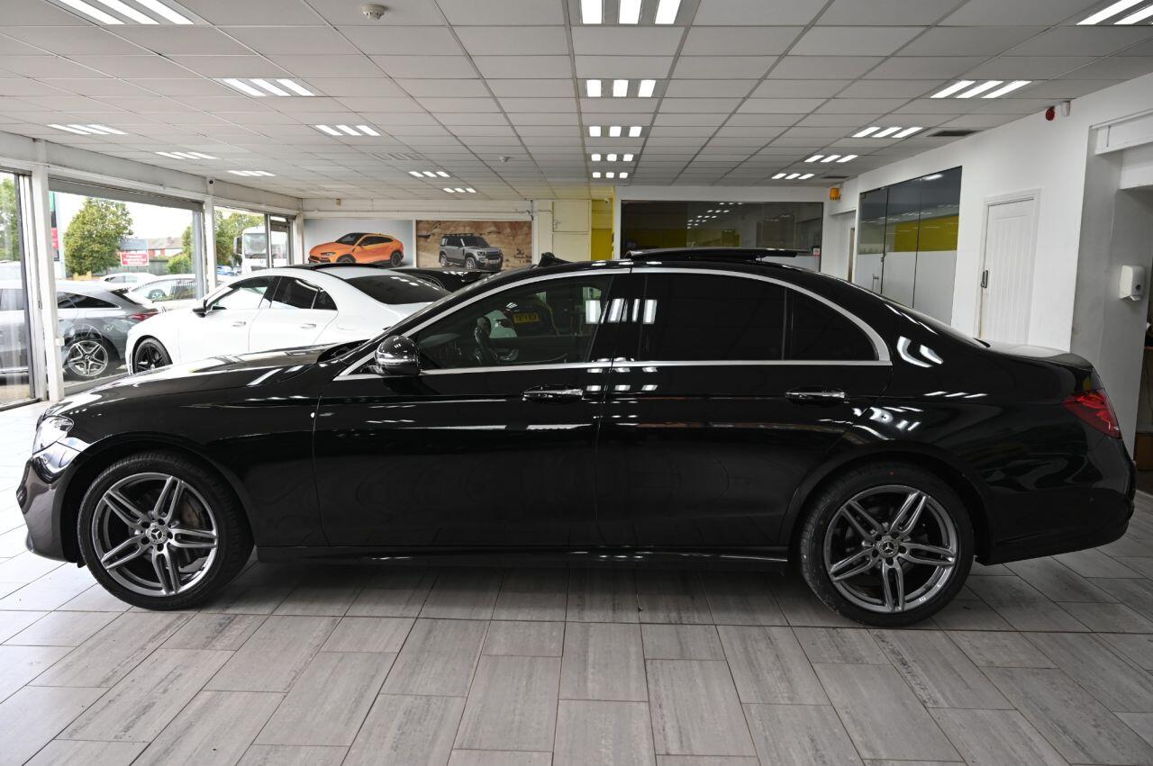 Mercedes-Benz E Class view 4