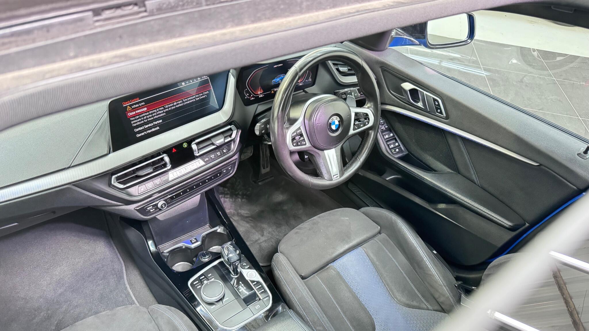 BMW 1 Series view 5