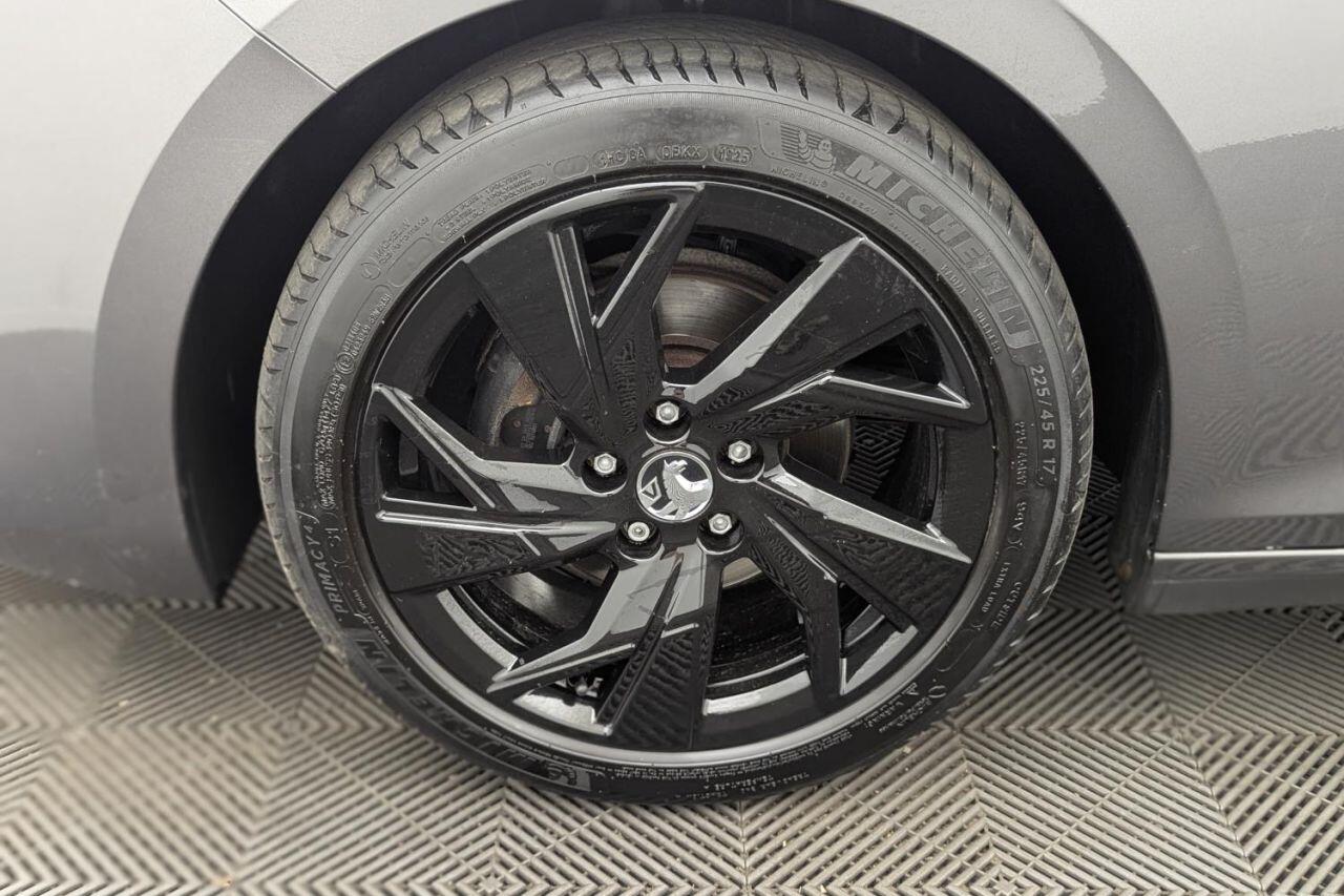 Vauxhall Astra view 45