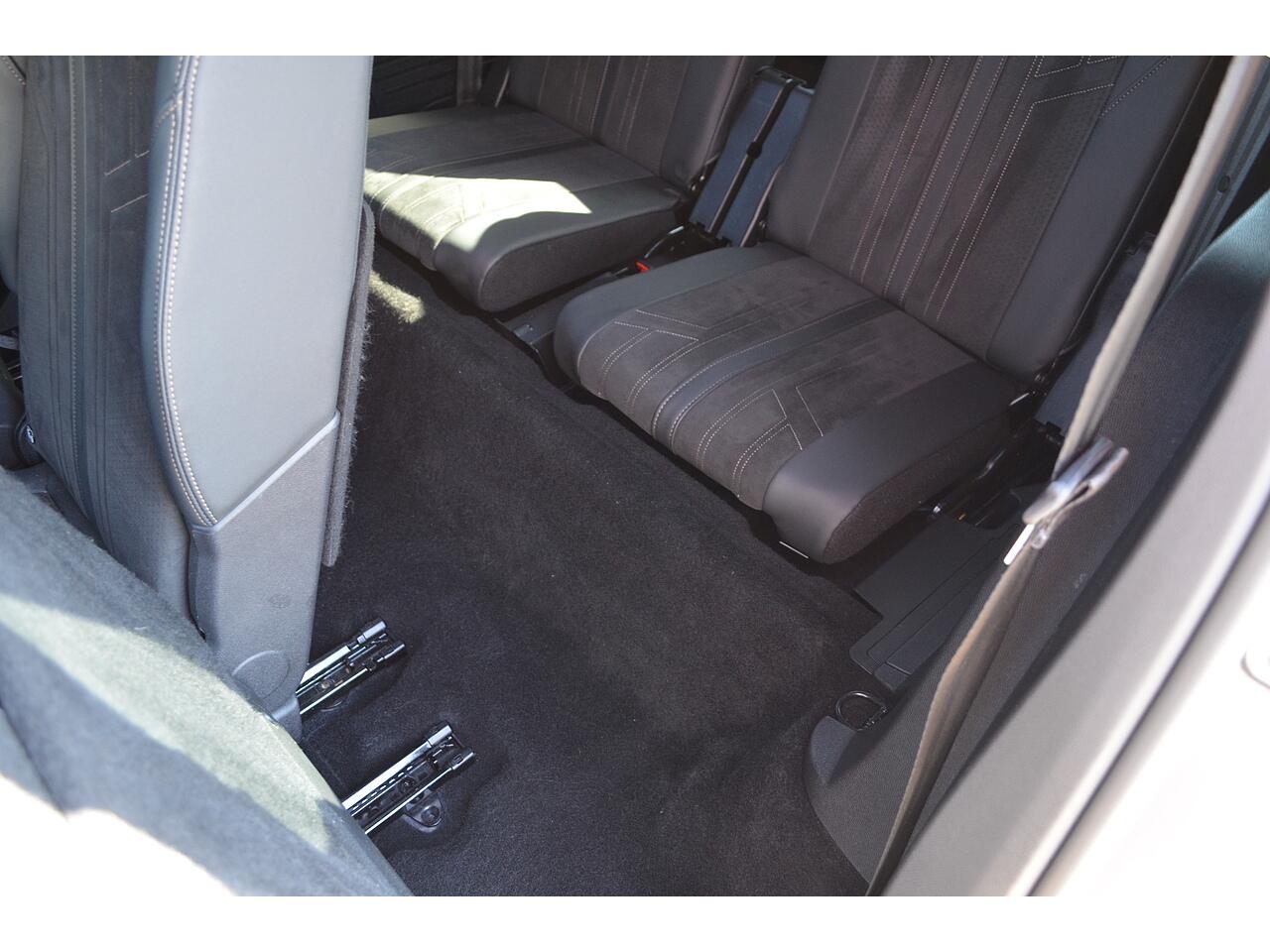 Peugeot 5008 view 44