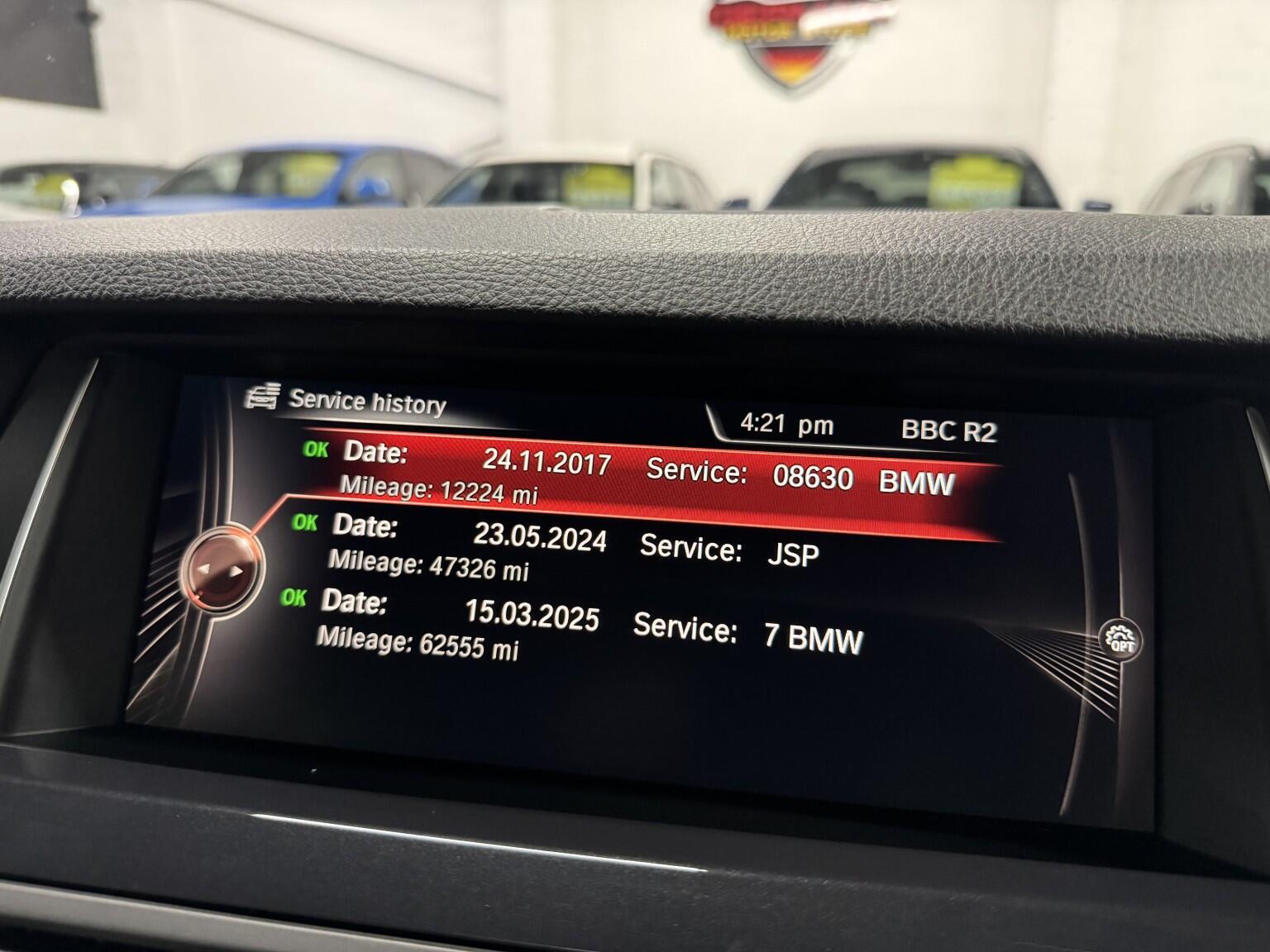 BMW 5 Series view 31