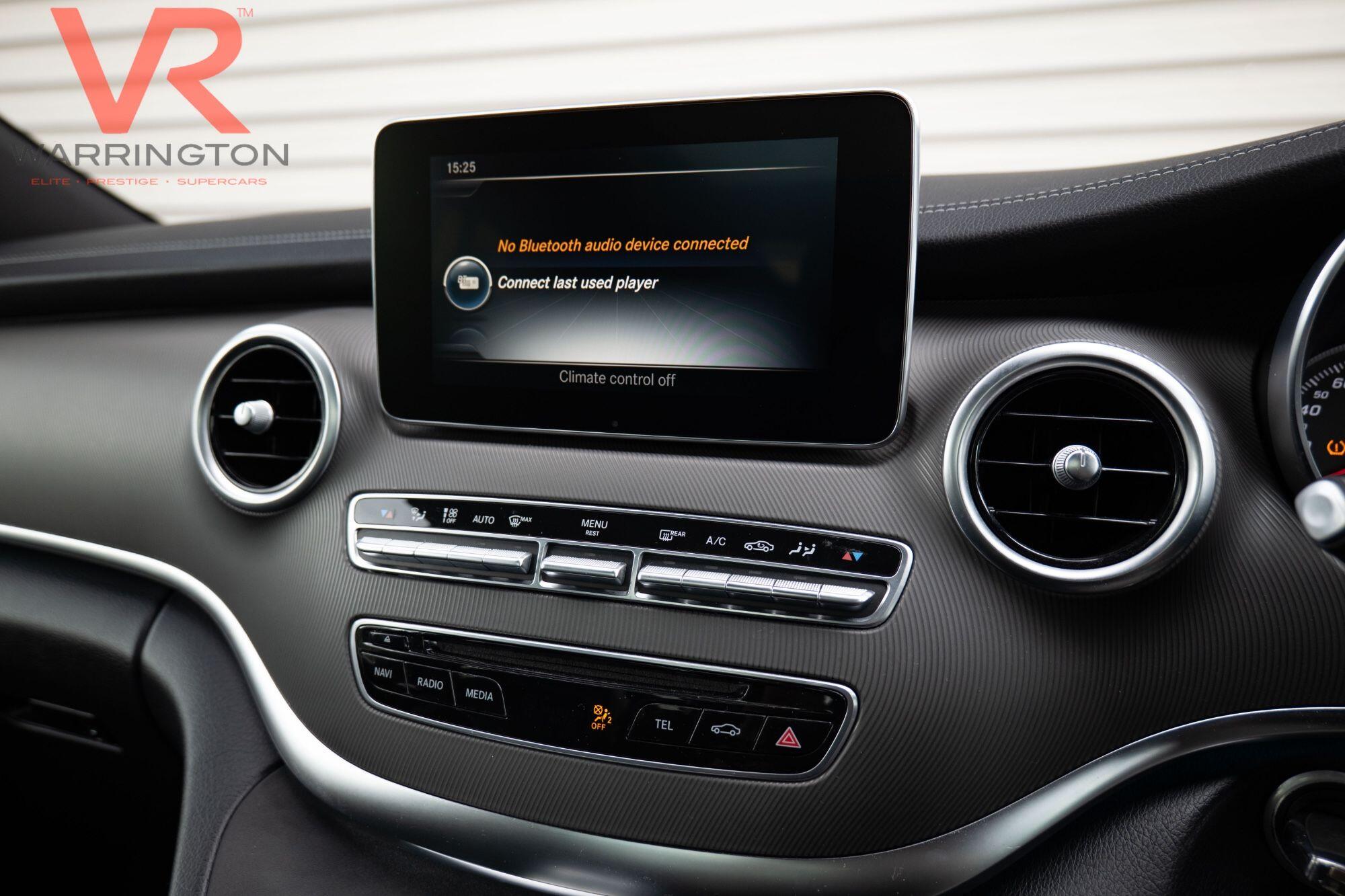 Mercedes-Benz V Class view 31