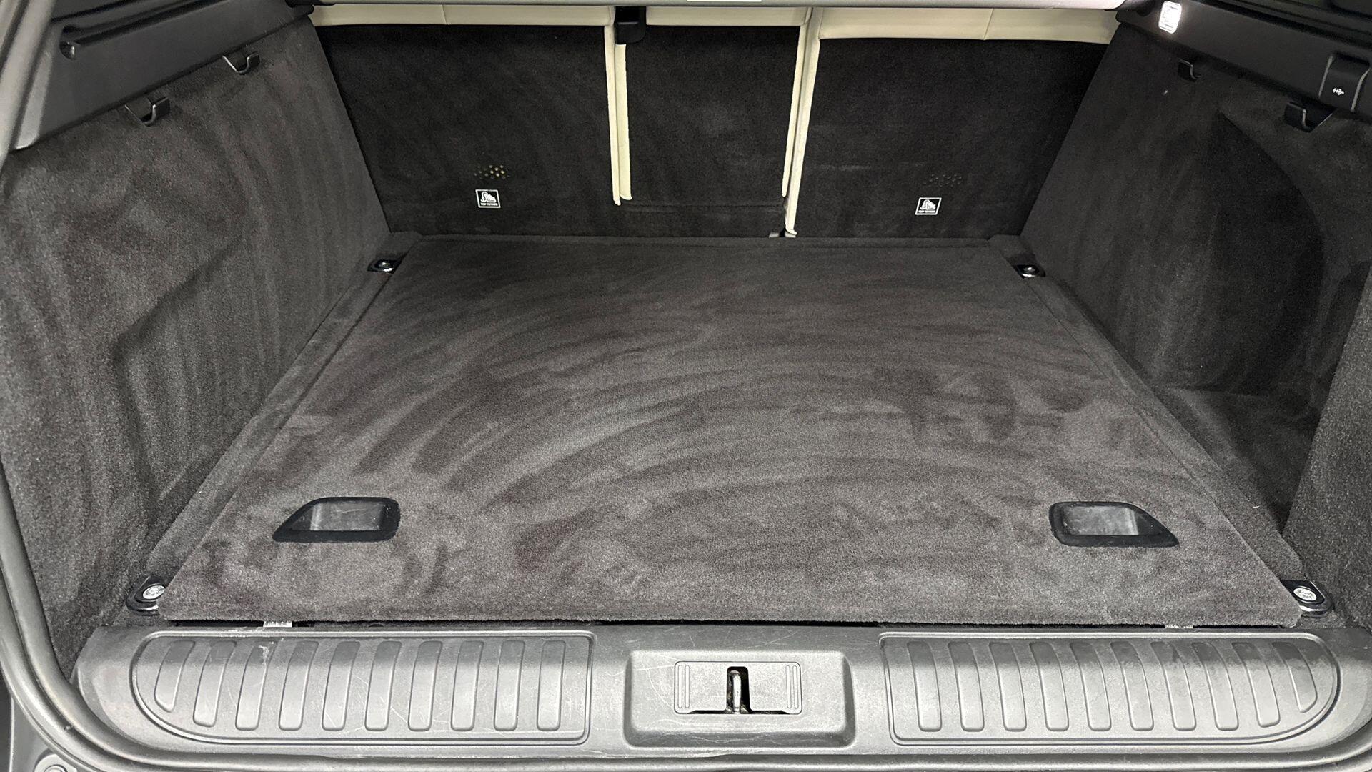 Land Rover Range Rover Sport view 10