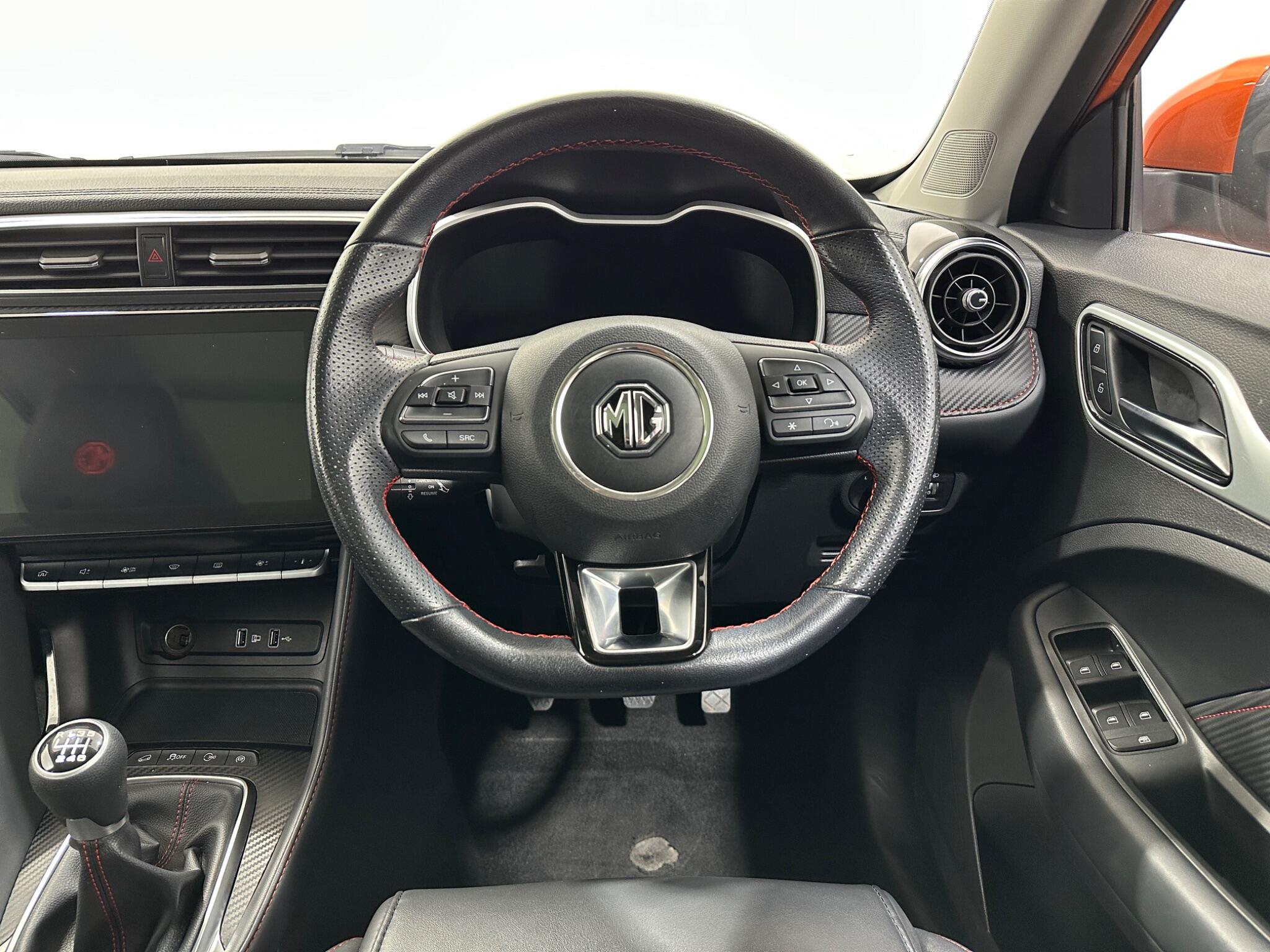 MG ZS view 13
