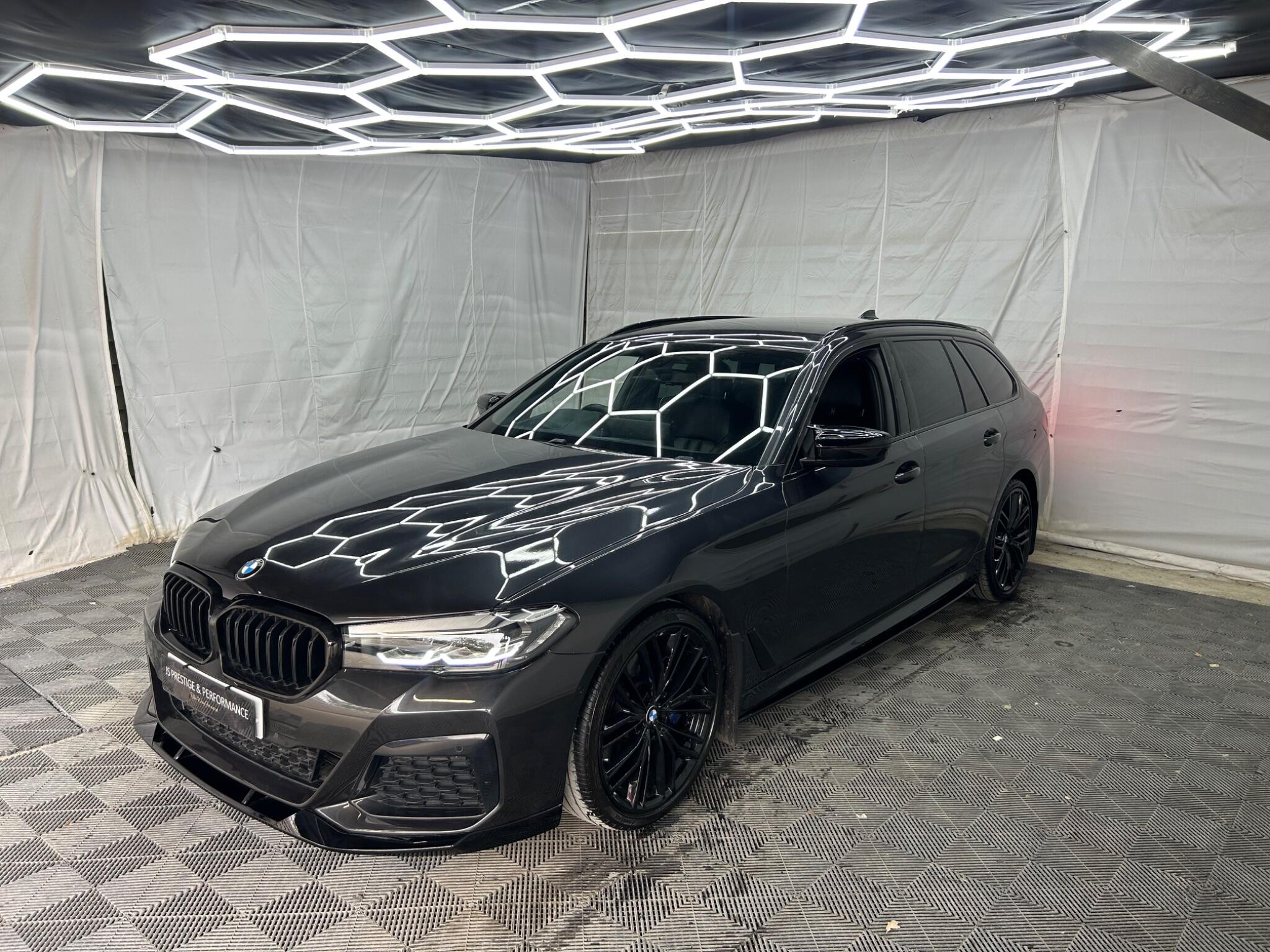 BMW 5 Series view 3