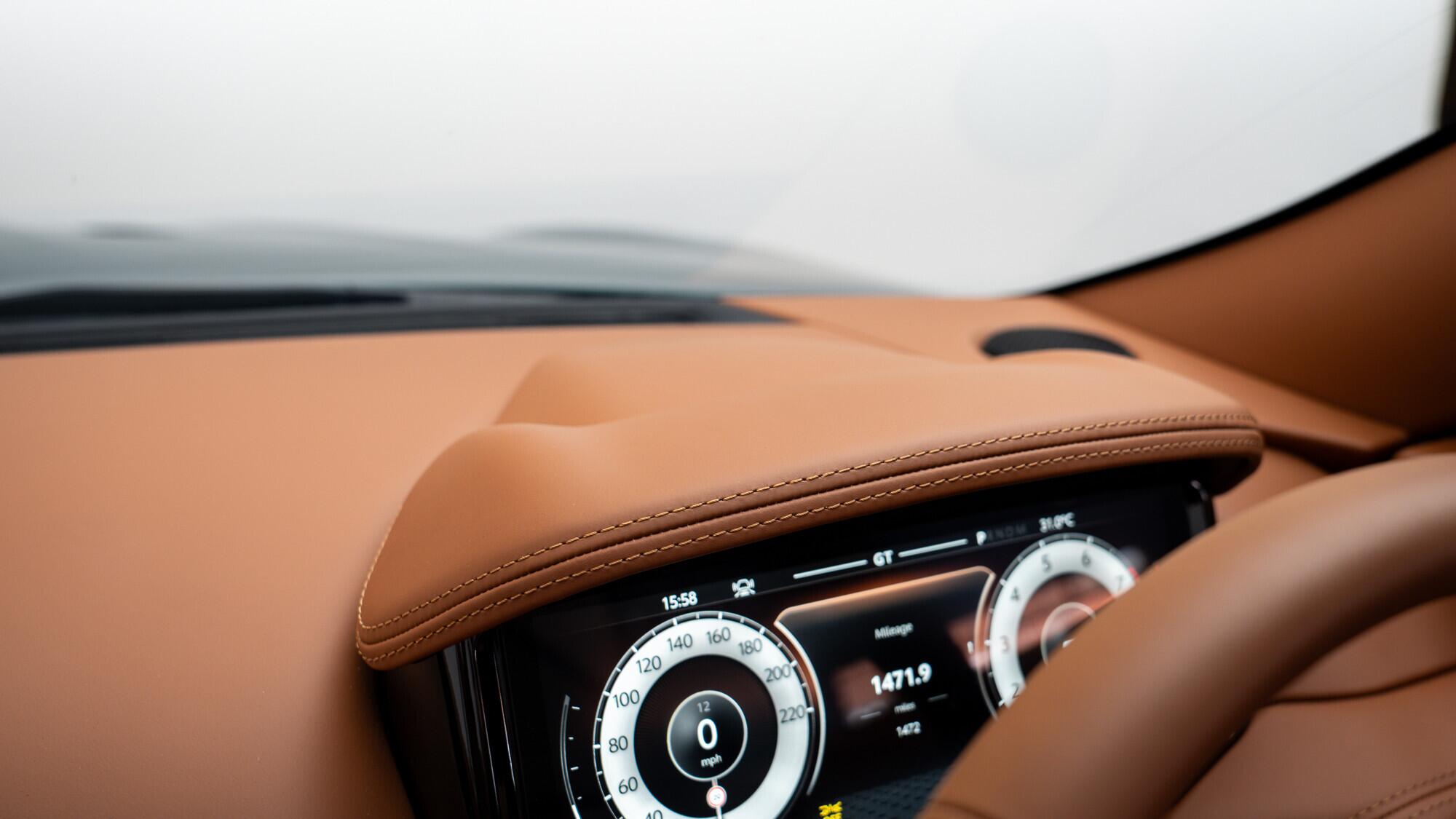 Aston Martin Volante view 32