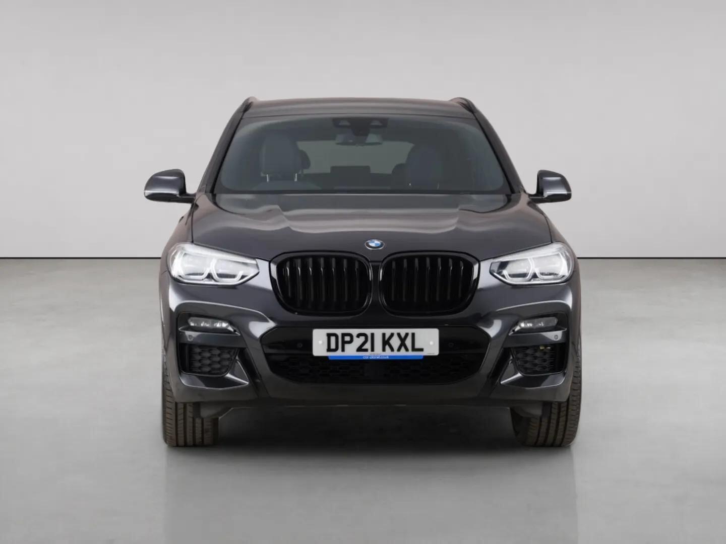 BMW X3 view 9