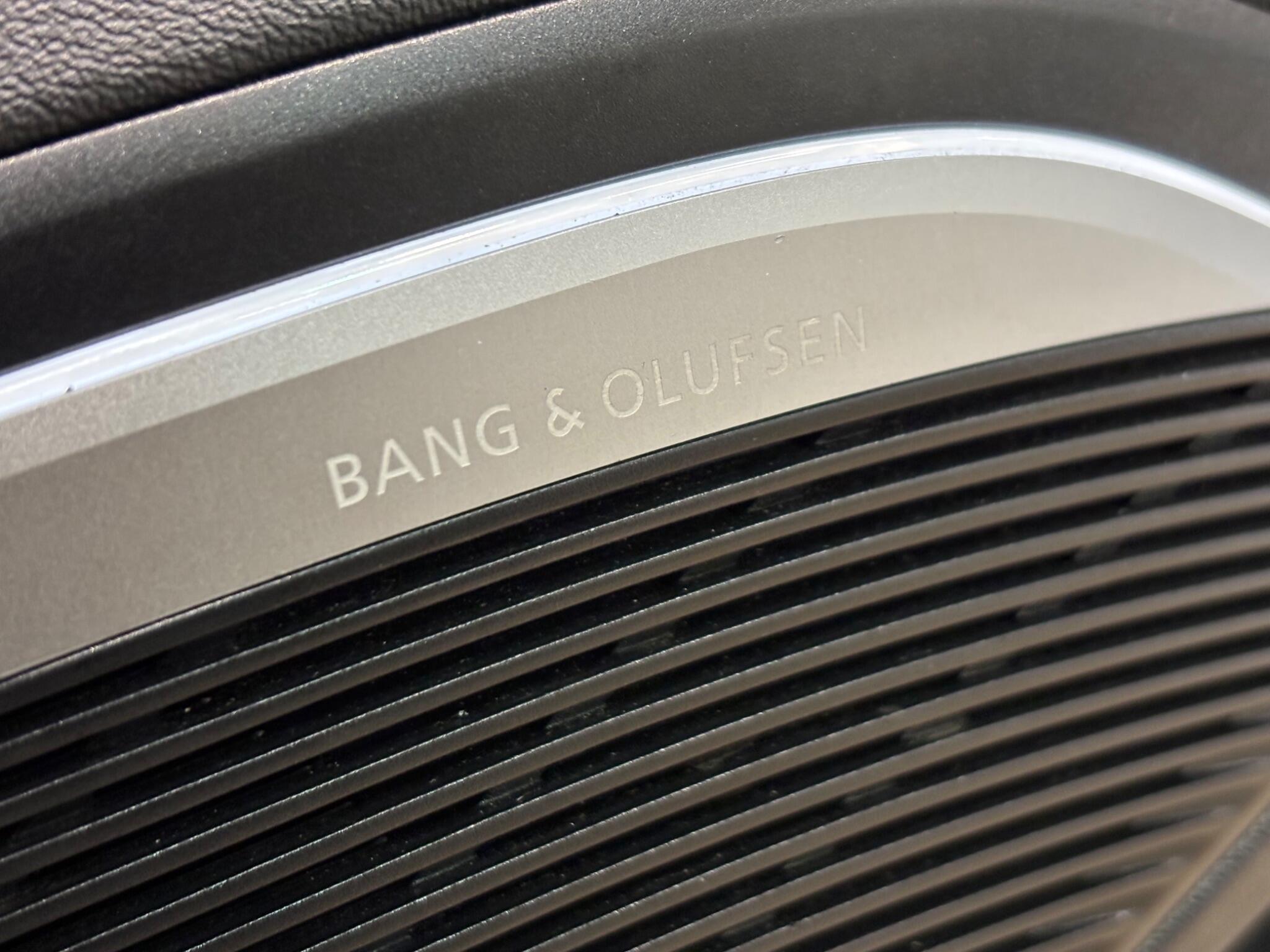 Audi TT view 14
