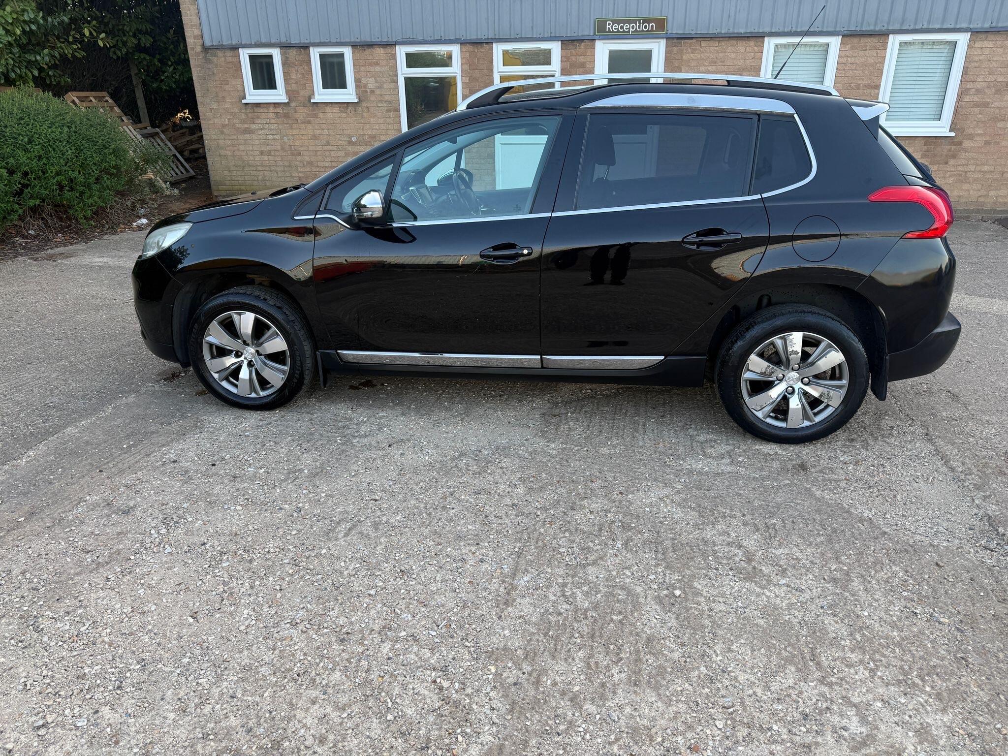 Peugeot 2008 view 7