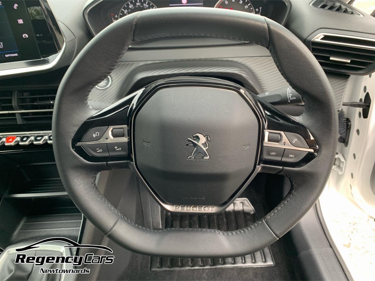 Peugeot 208 view 40