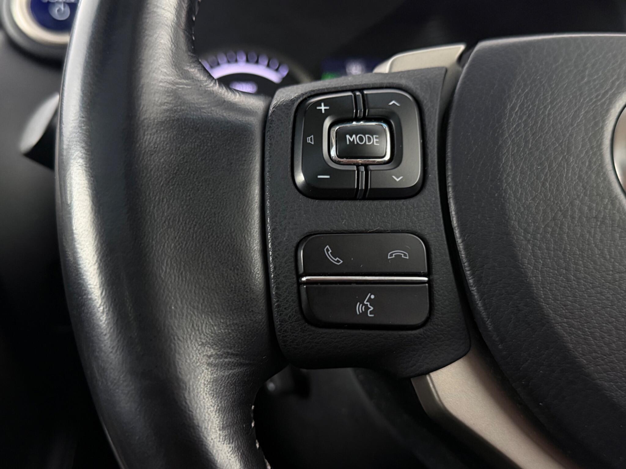 Lexus NX view 15