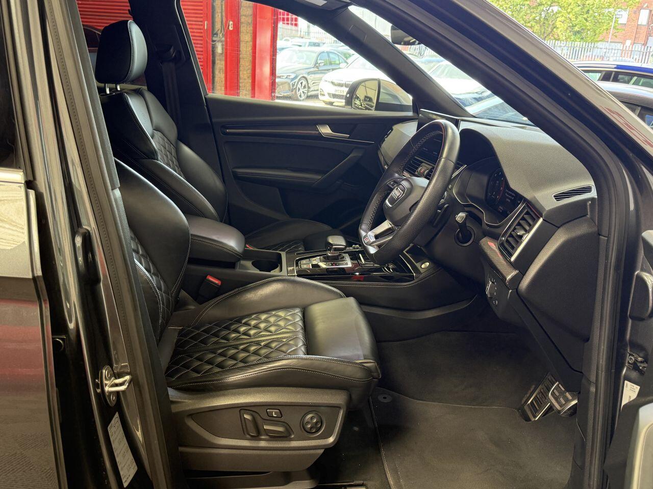 Audi SQ5 view 30