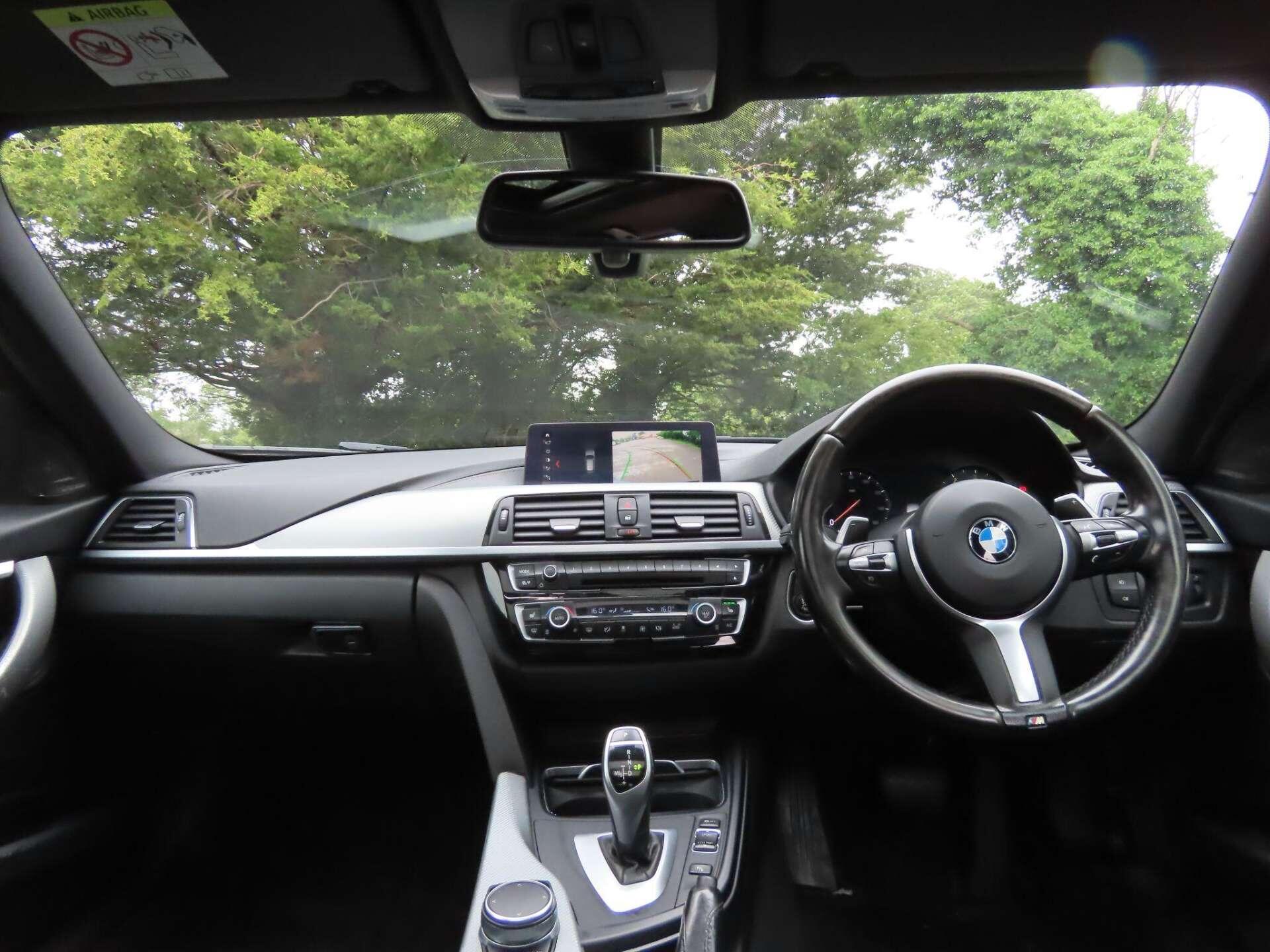 BMW 3 Series view 7