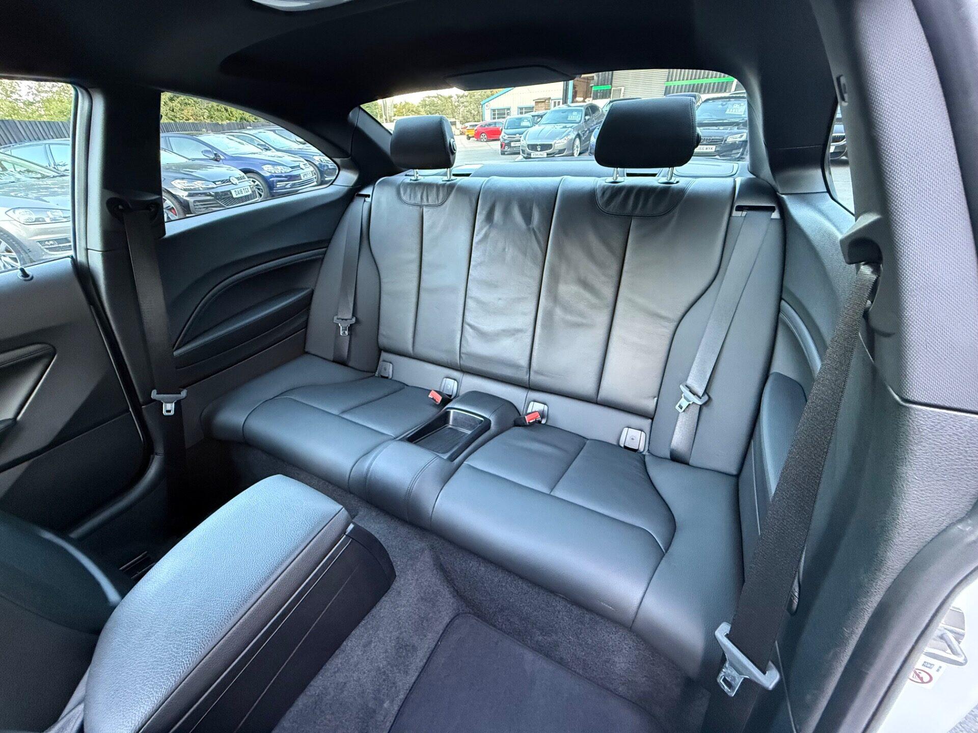 BMW 2 Series view 31