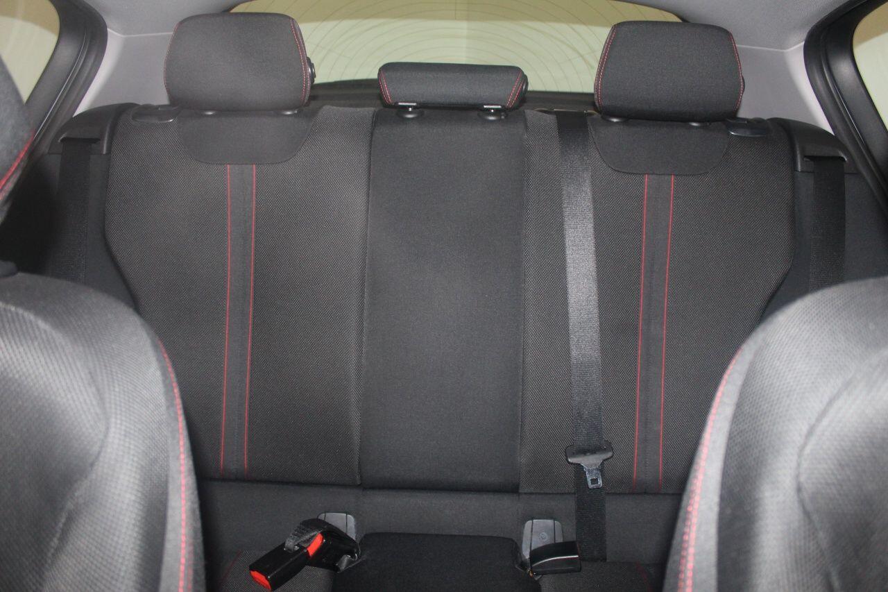 BMW 1 Series view 51