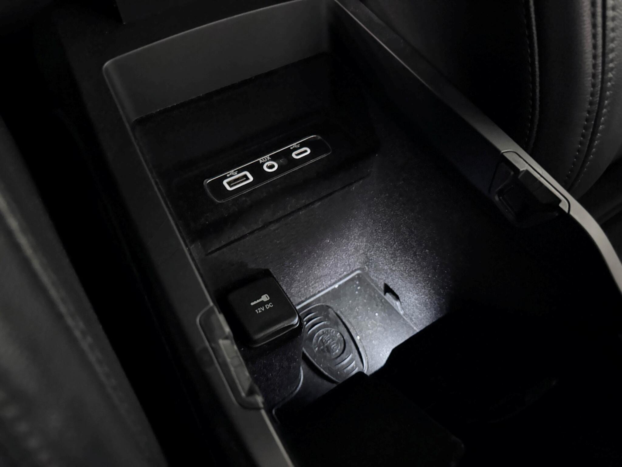 Alfa Romeo Stelvio view 36