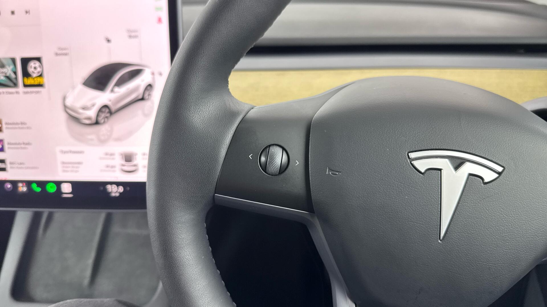 Tesla Model Y view 40