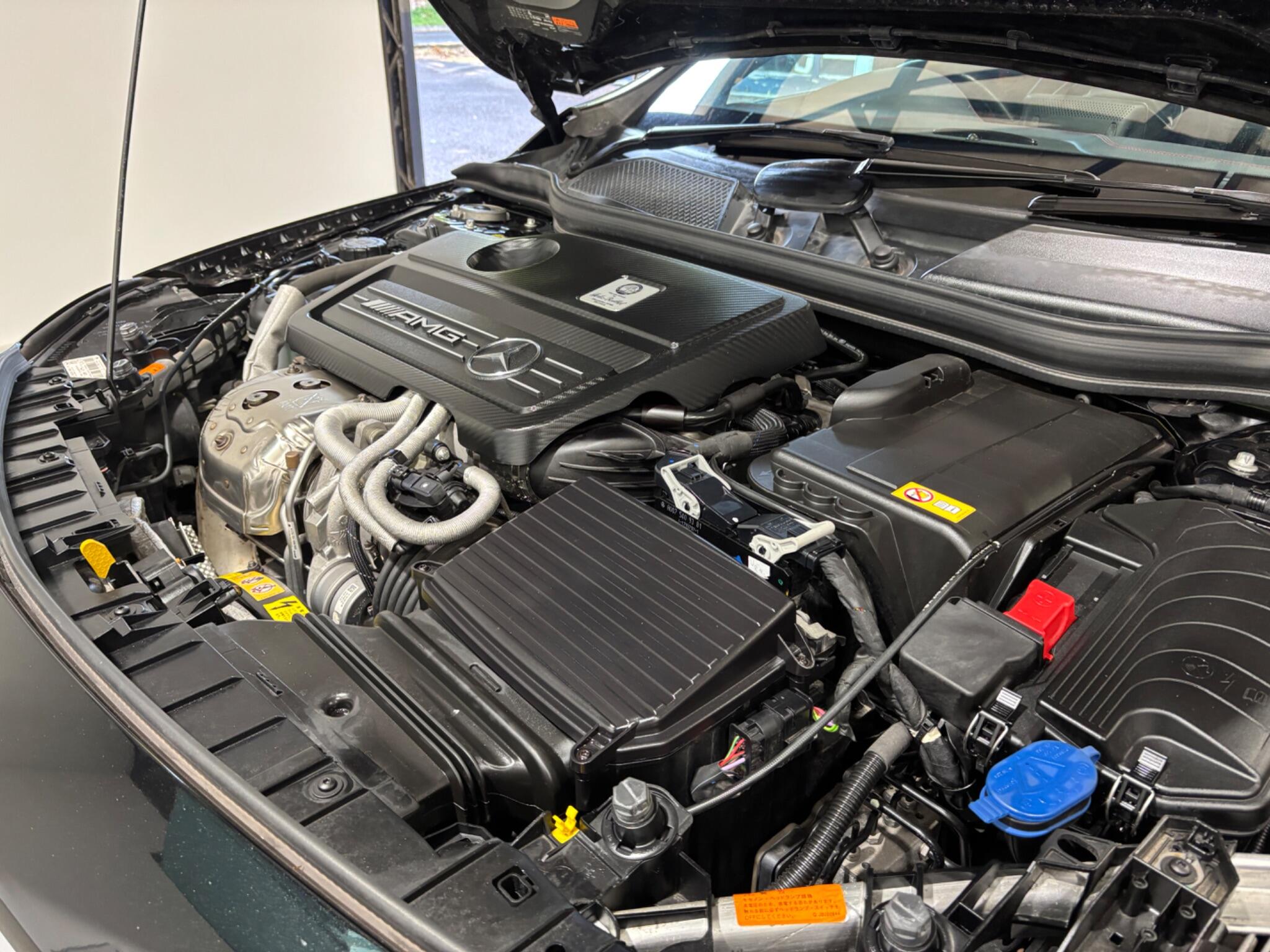 Mercedes-Benz Gla view 80