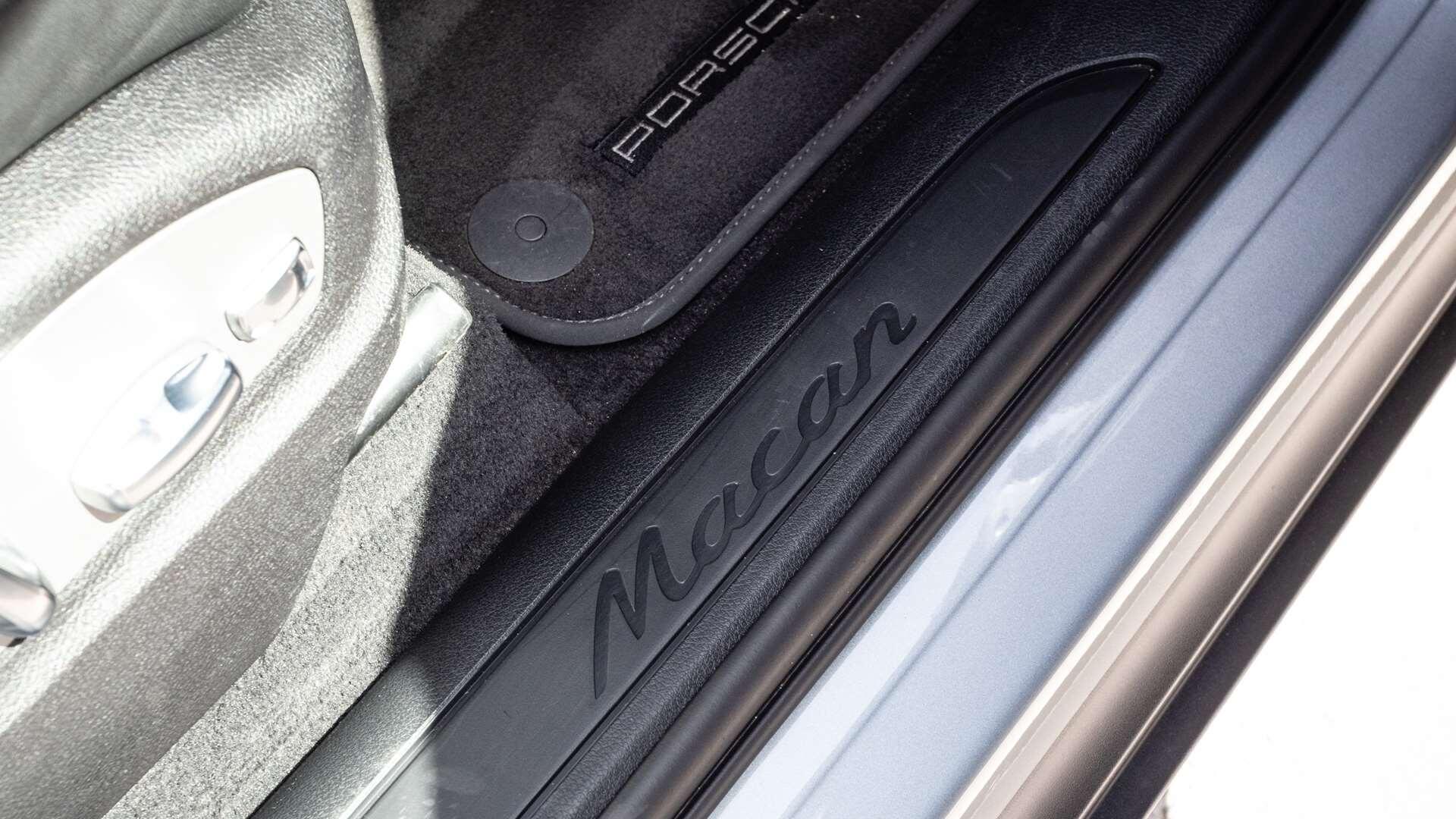 Porsche Macan view 32