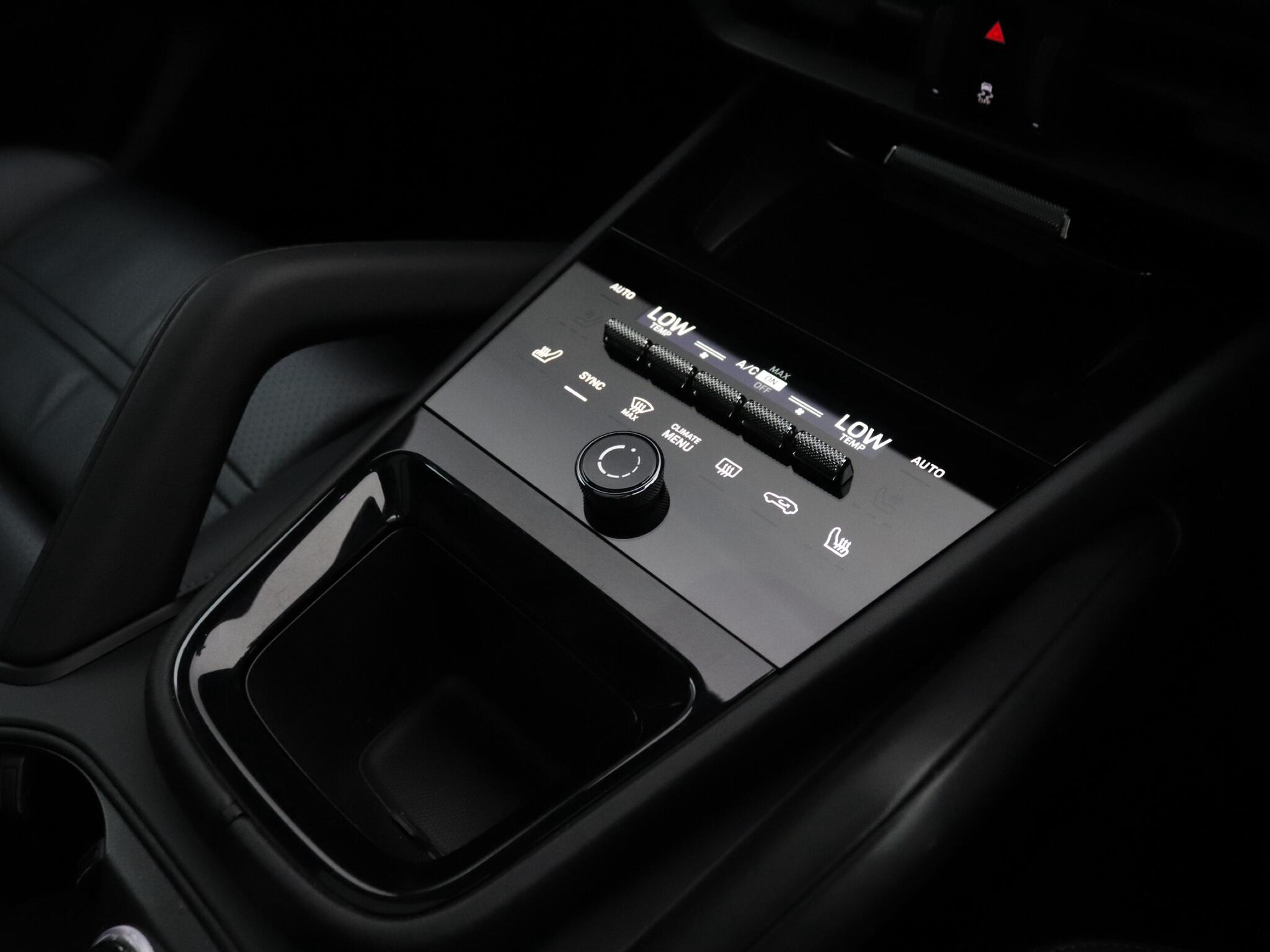 Porsche Cayenne view 12