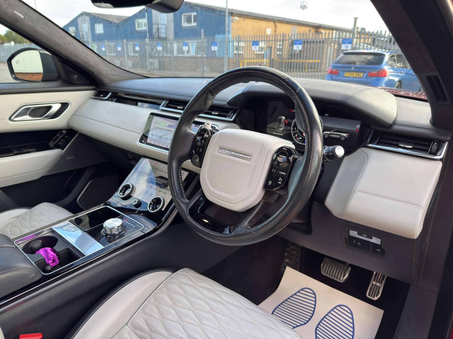 Land Rover Range Rover Velar view 14