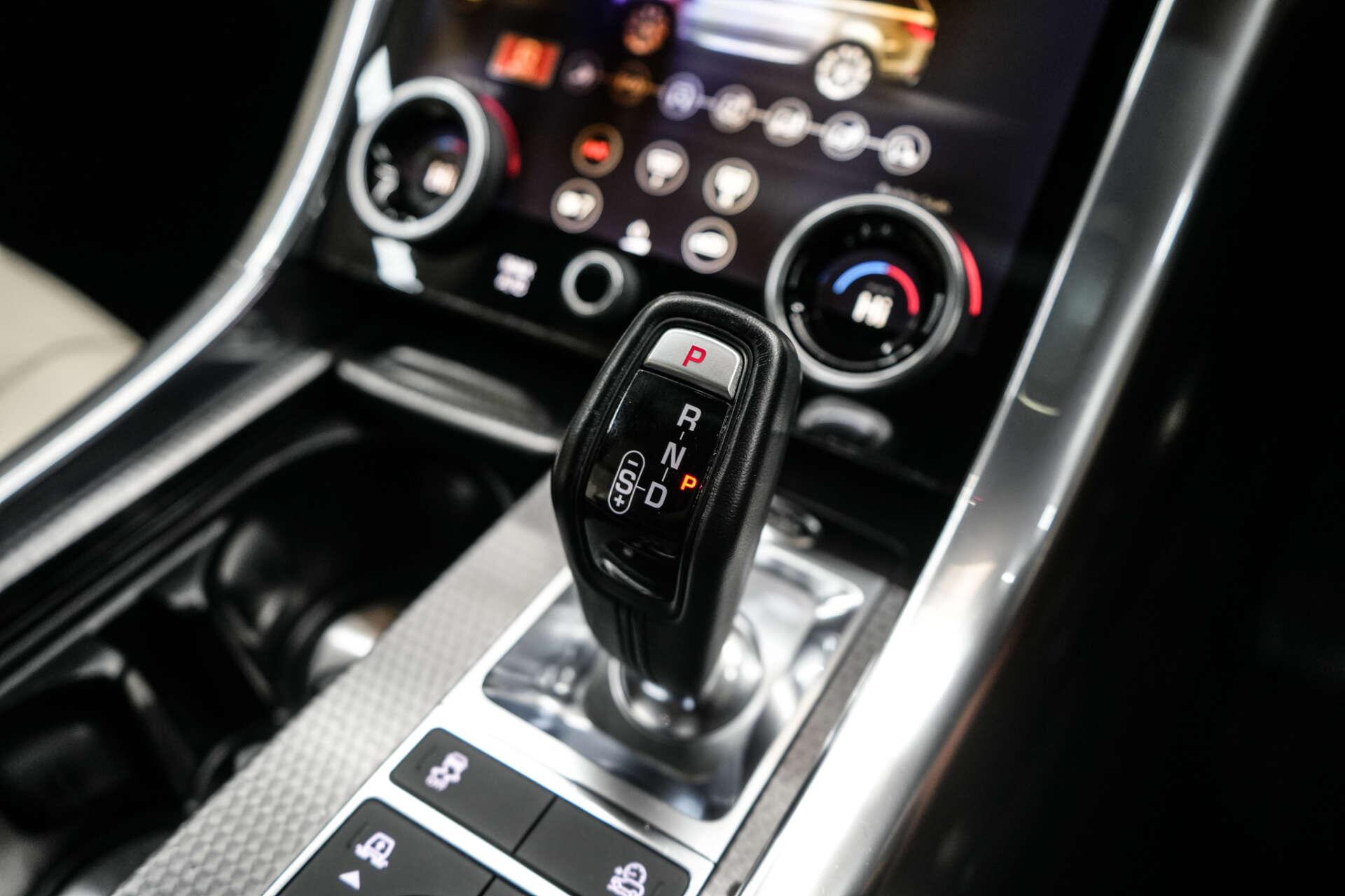 Land Rover Range Rover Sport view 28
