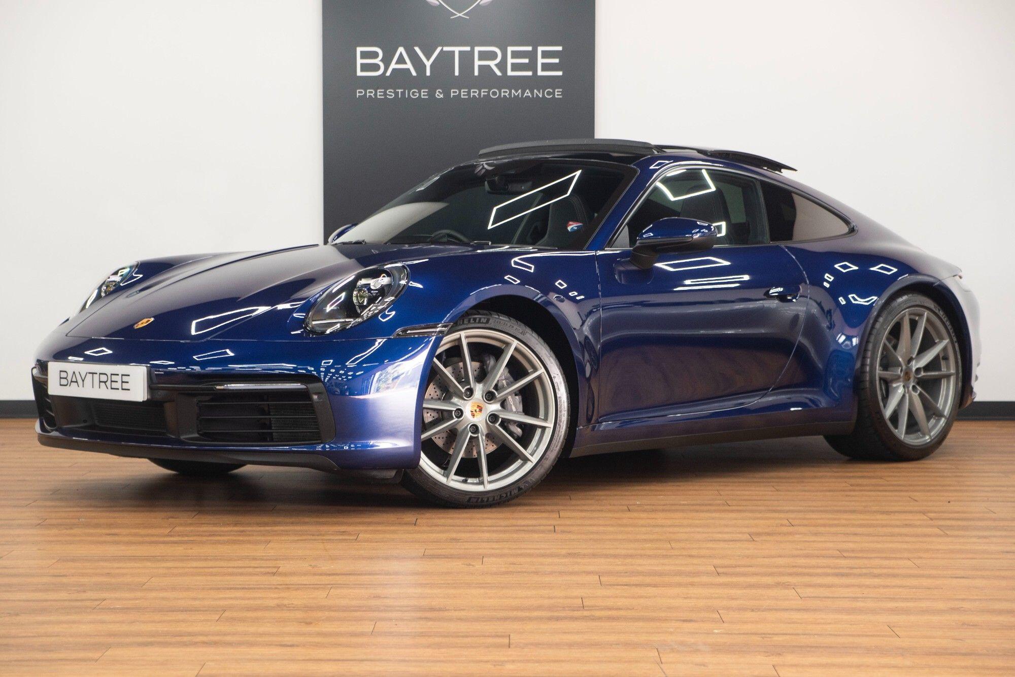 Porsche 911 view 11
