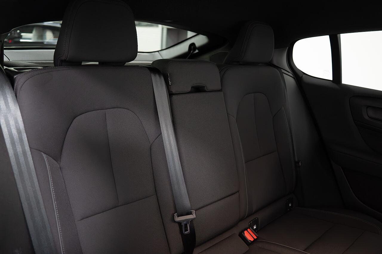 Volvo C40 view 23