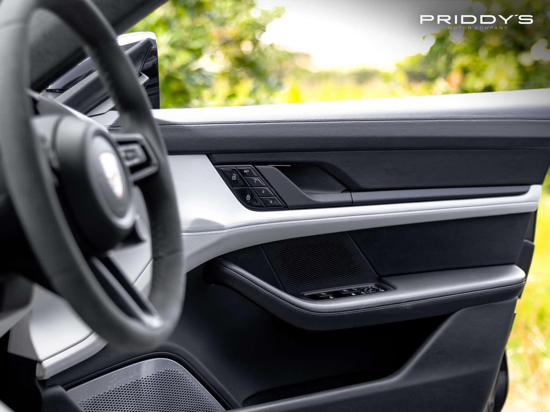 Porsche Taycan view 7