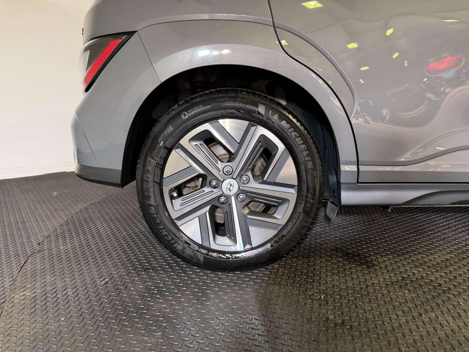 Hyundai Kona view 66