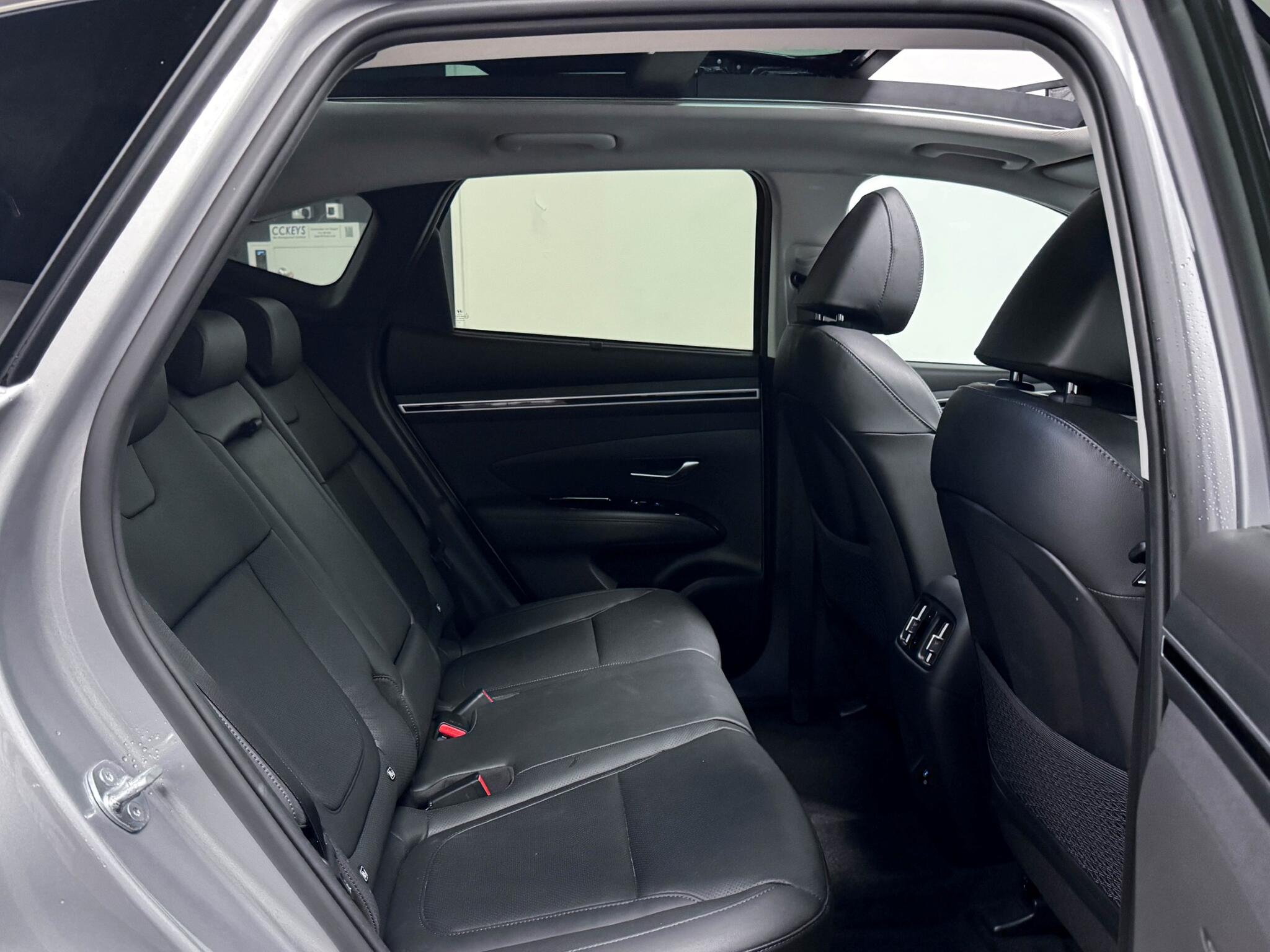 Hyundai Tucson view 16