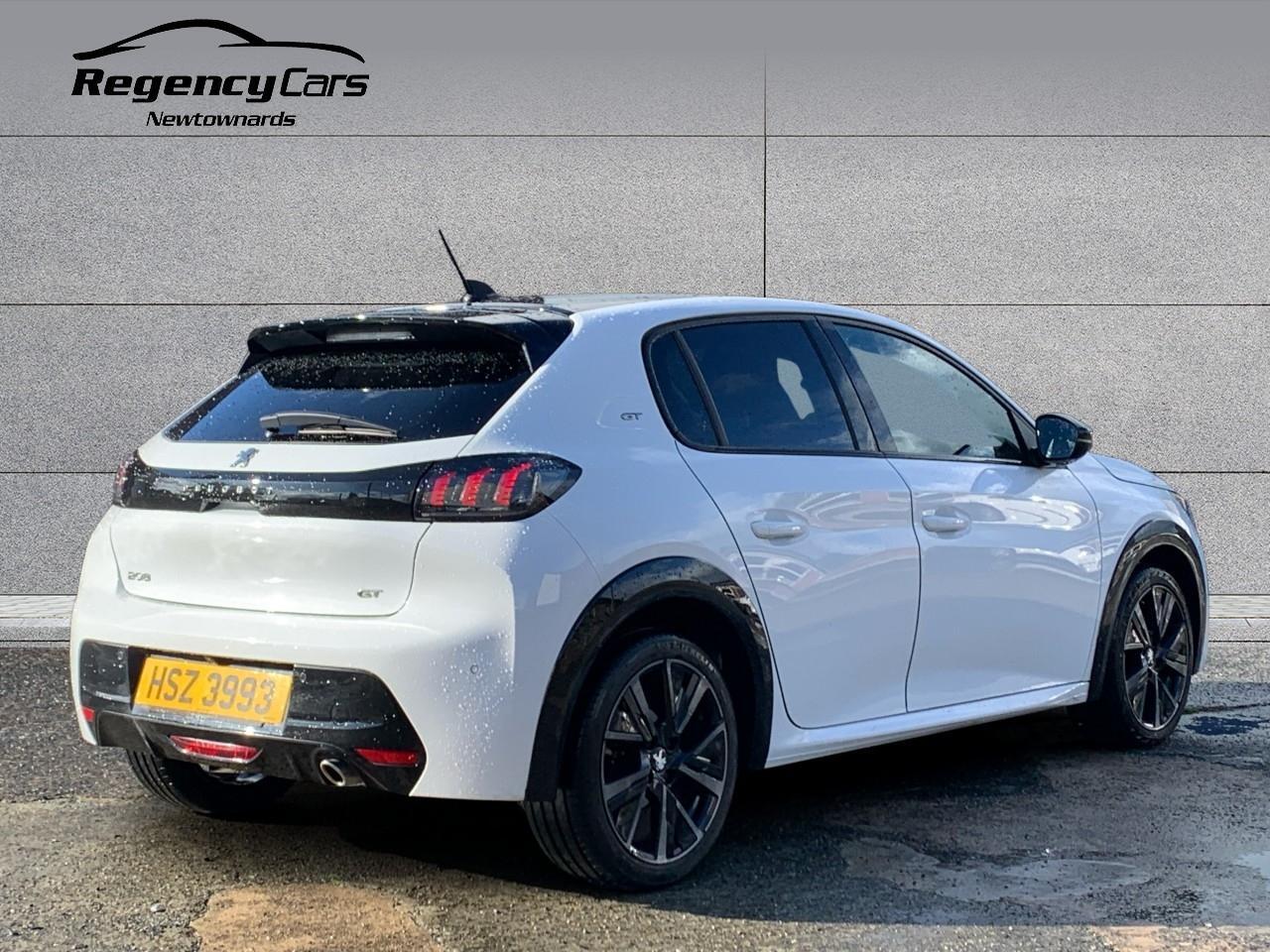 Peugeot 208 view 7