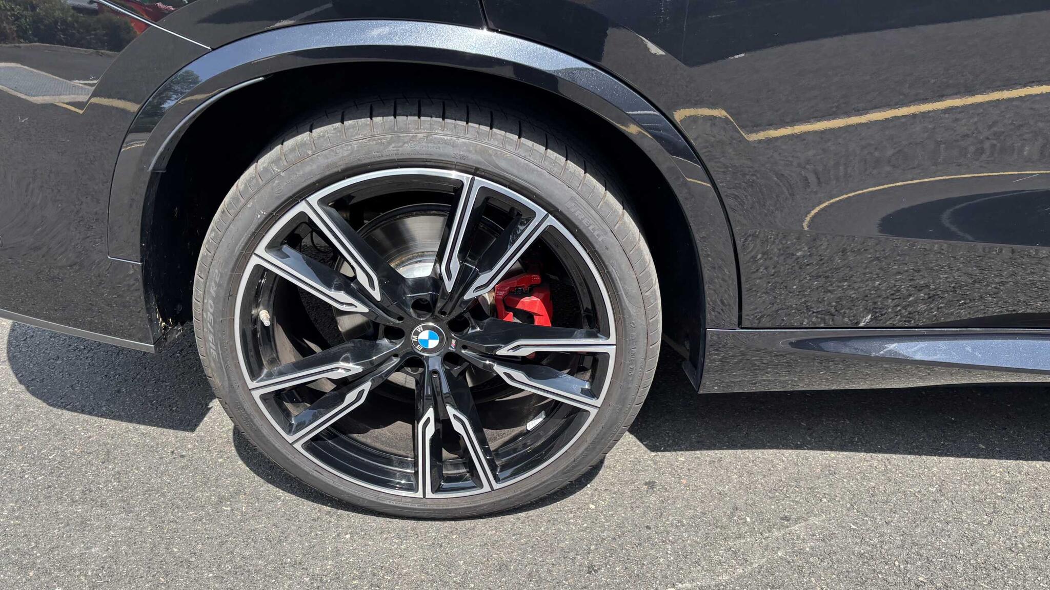BMW X5 view 18