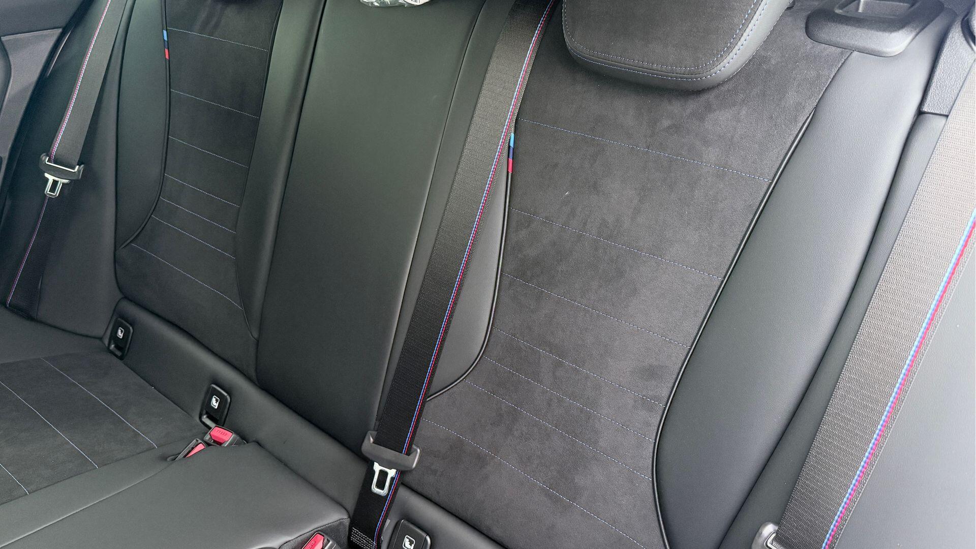 BMW 1 Series view 12
