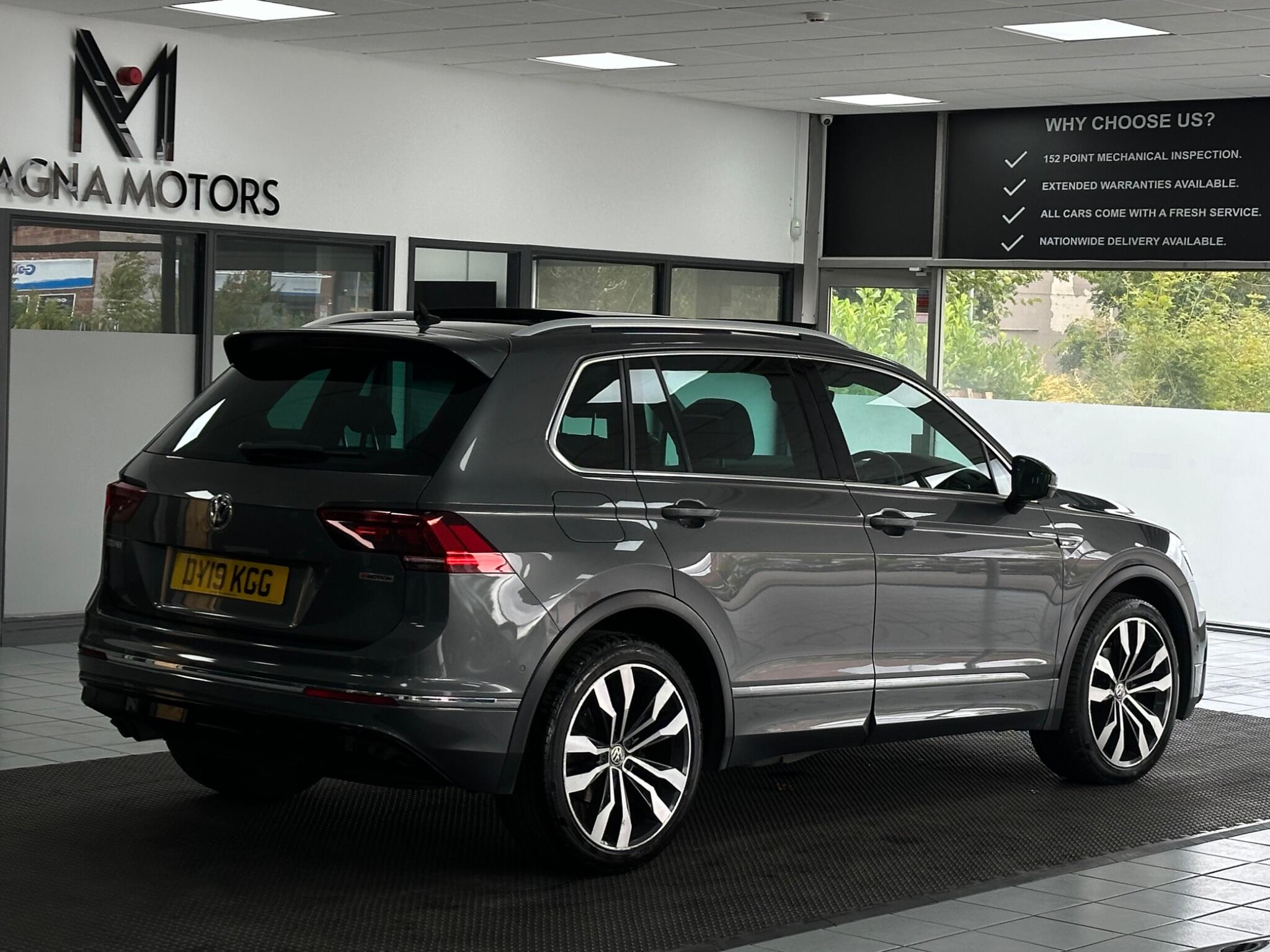 Volkswagen Tiguan view 15