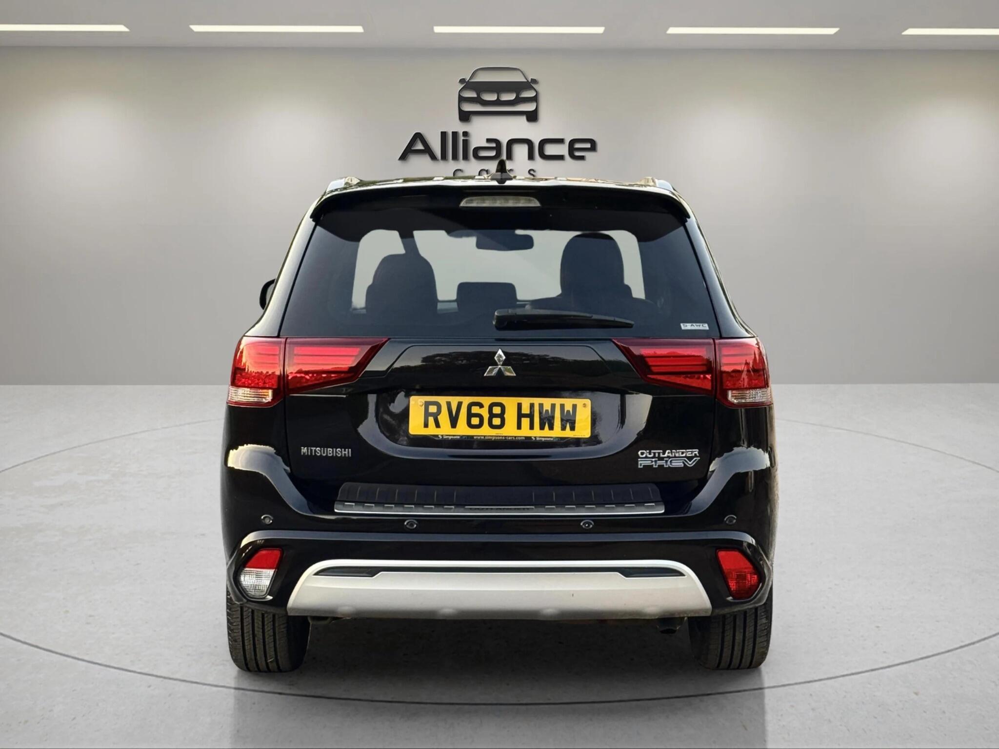 Mitsubishi Outlander view 23