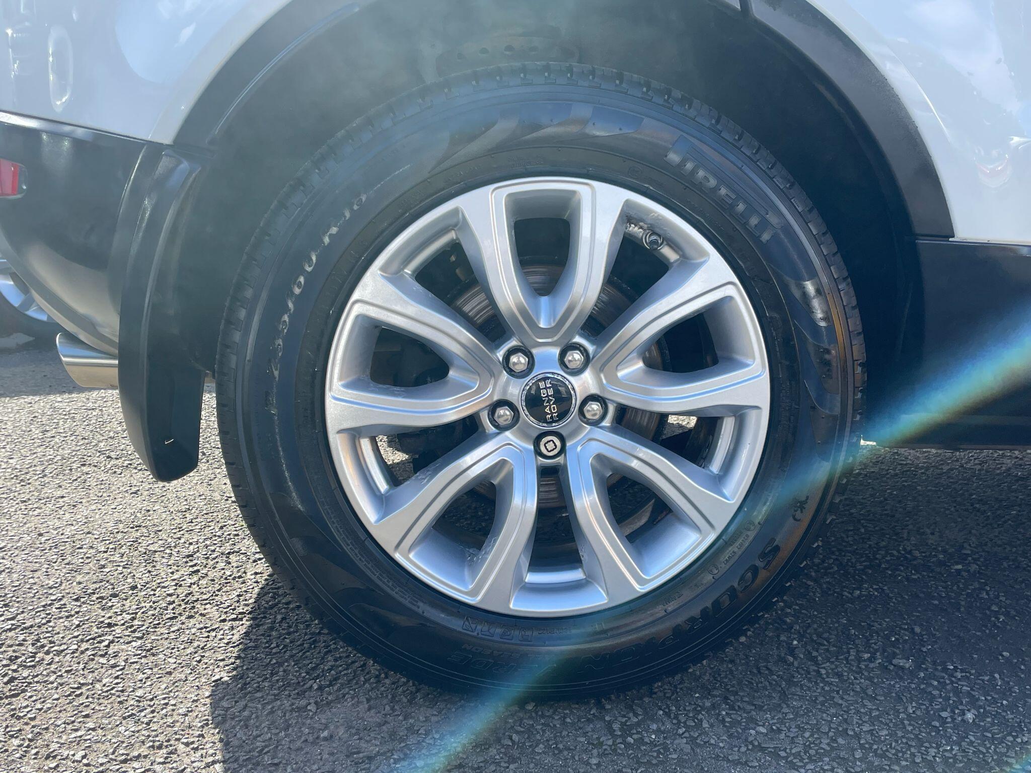 Land Rover Range Rover Evoque view 14