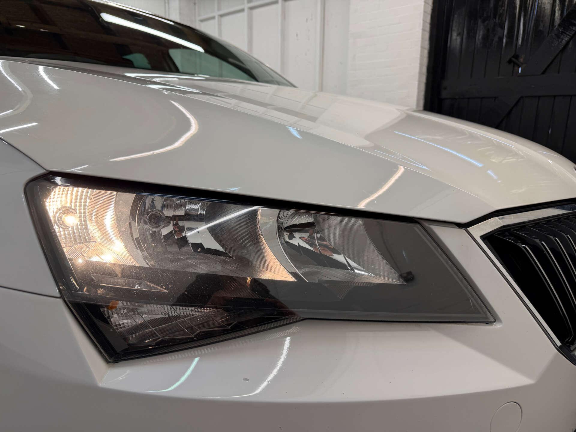 Skoda Superb view 9