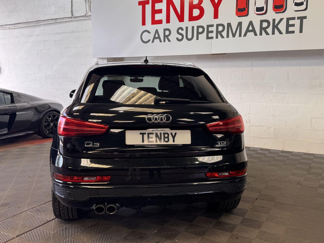 Audi Q3 view 8