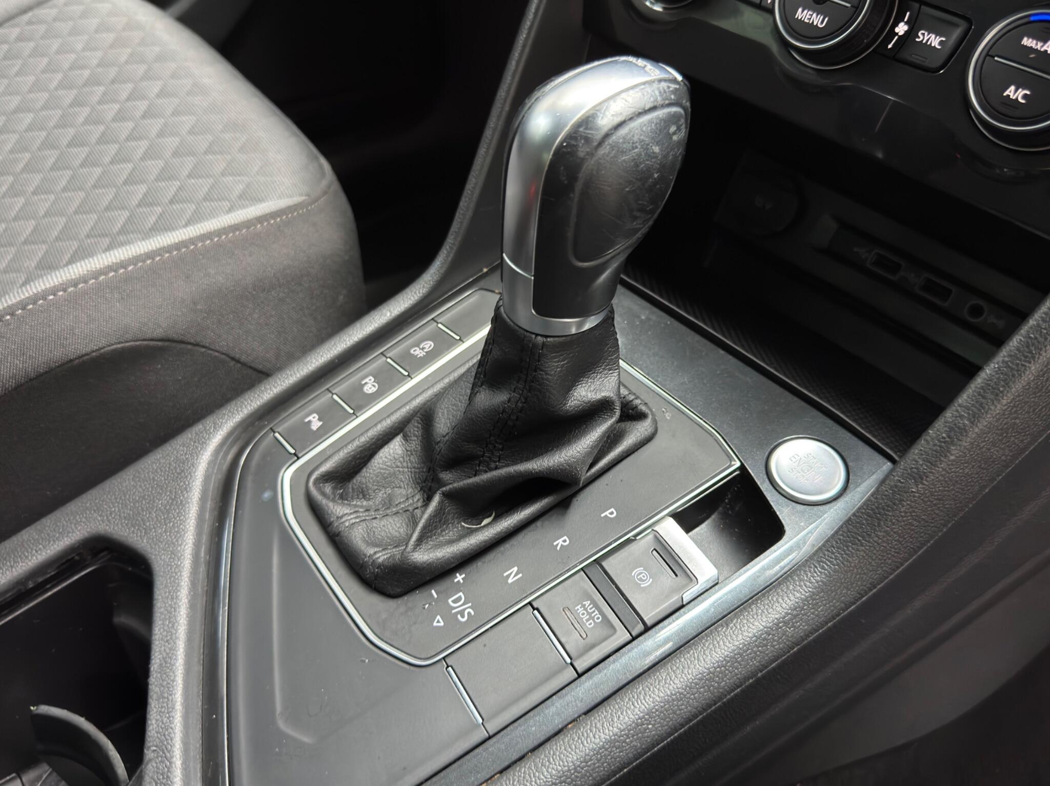 Volkswagen Tiguan view 8