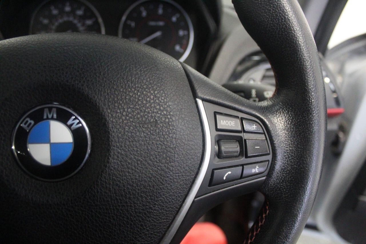 BMW 1 Series view 44