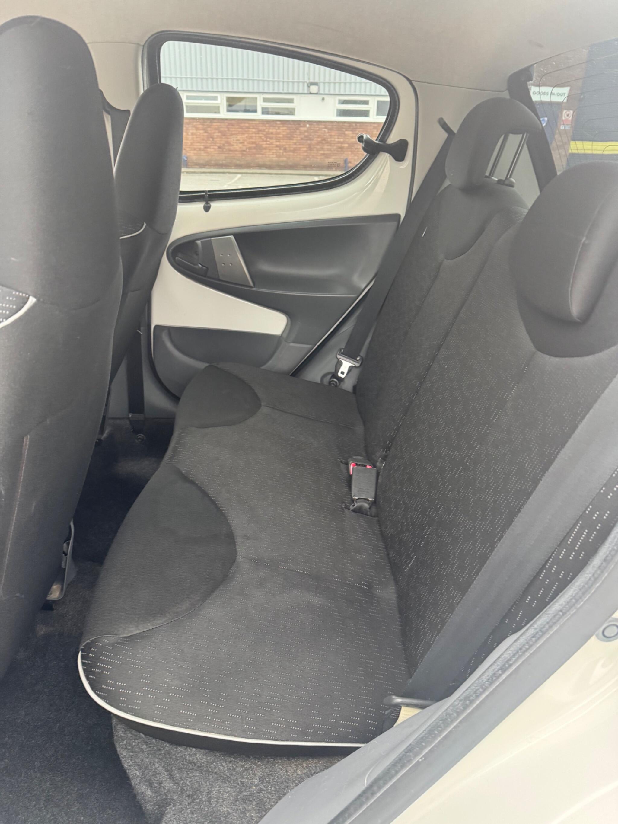 Peugeot 107 view 30