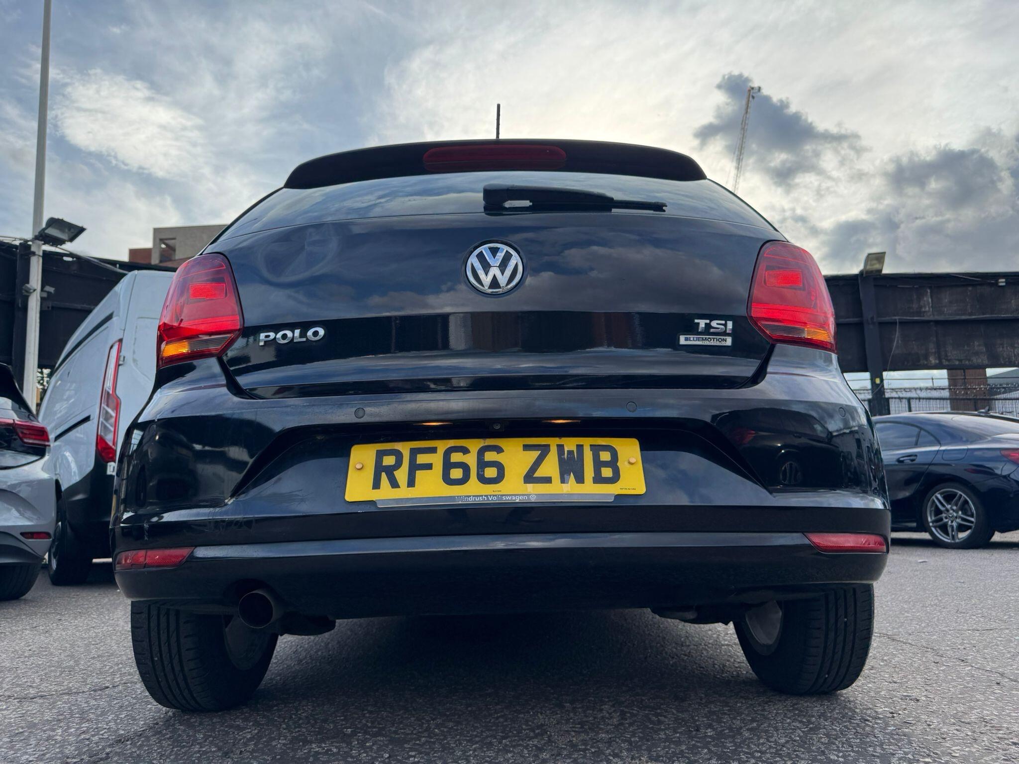 Volkswagen Polo view 17